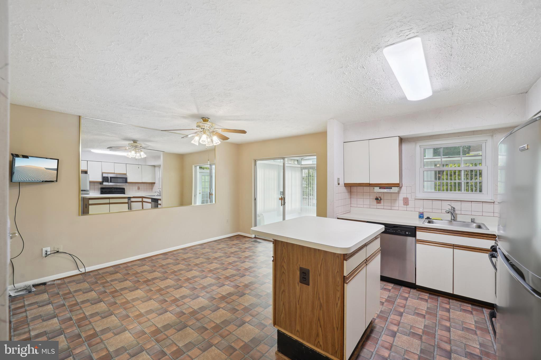 GREENWOOD MANOR - Residential