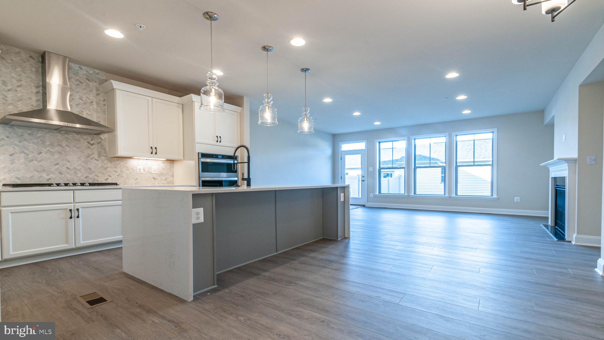 WORMANS MILL - Residential