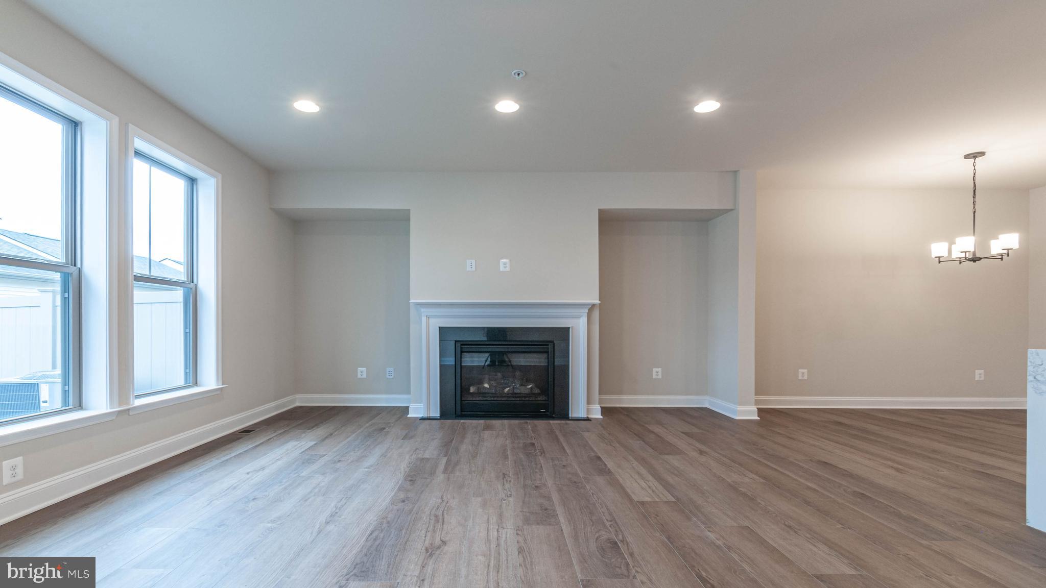 WORMANS MILL - Residential