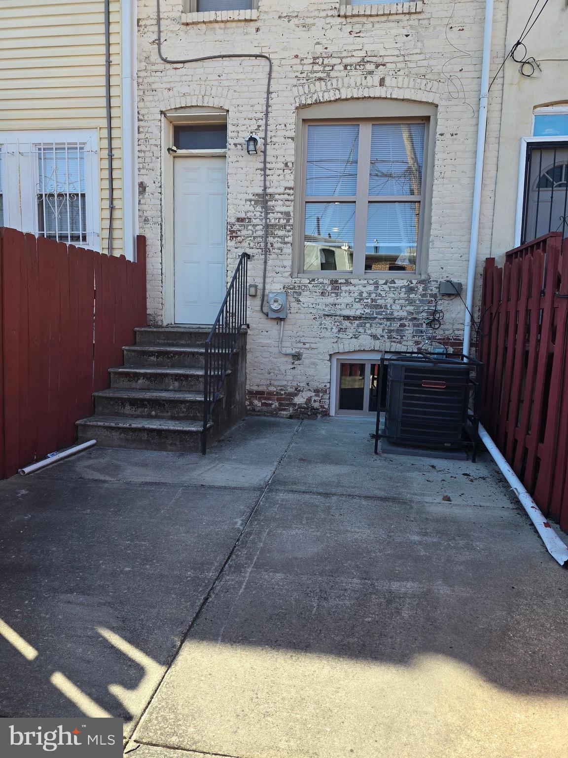 MIDDLE EAST - Residential