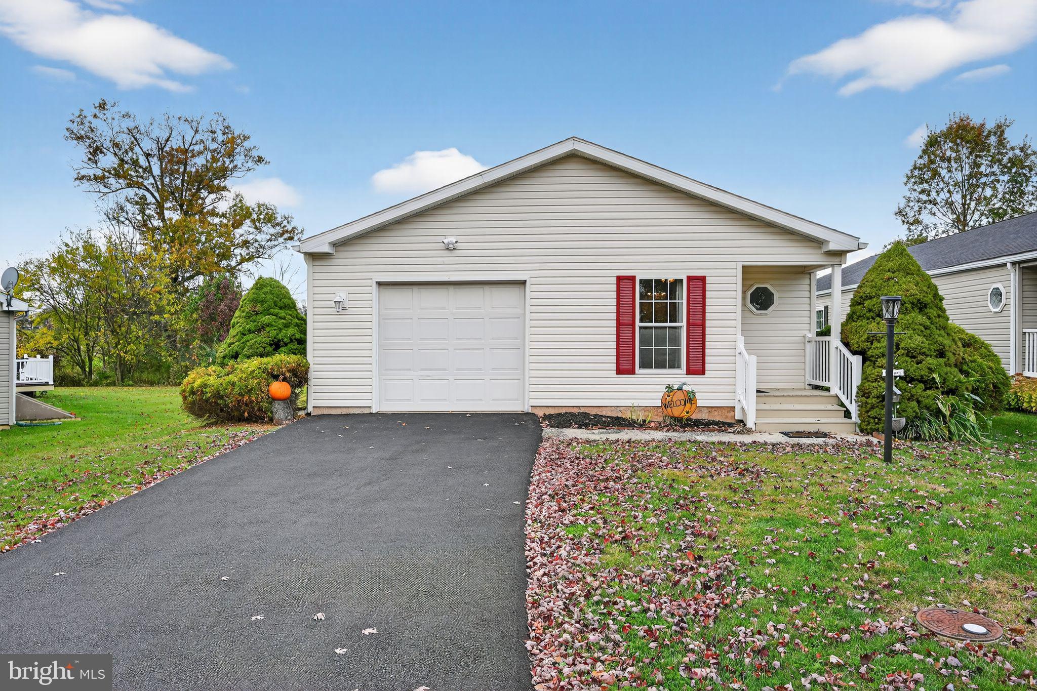 601 VILLAGE WAY