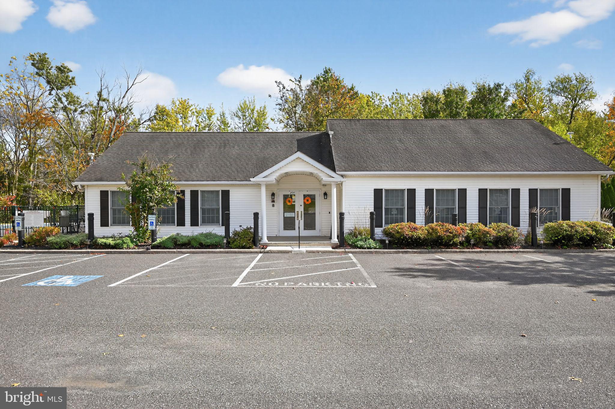 WILLOW RUN - Residential