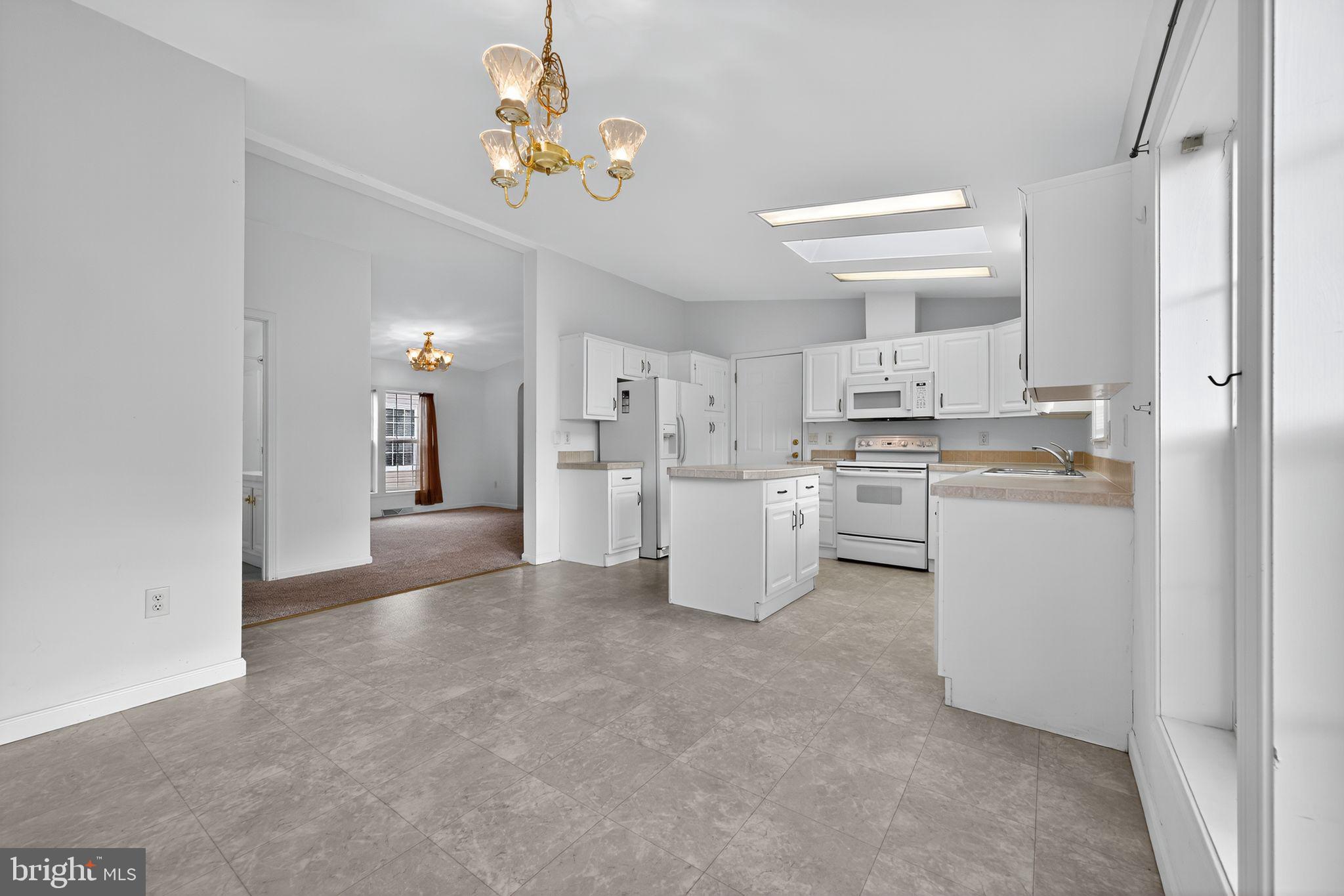 WILLOW RUN - Residential