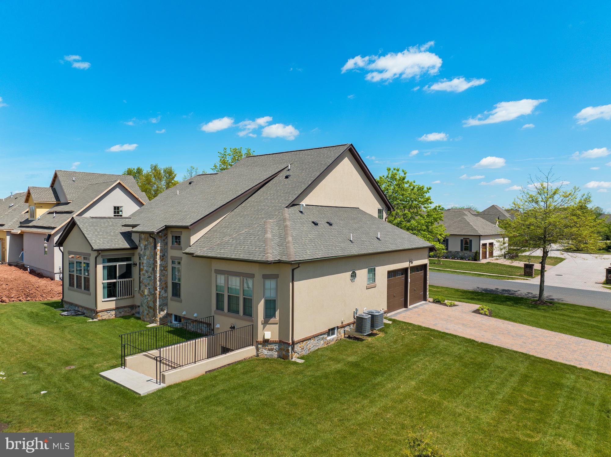 THE COURTYARDS AT THE LINKS OF GETTYSBURG - Residential