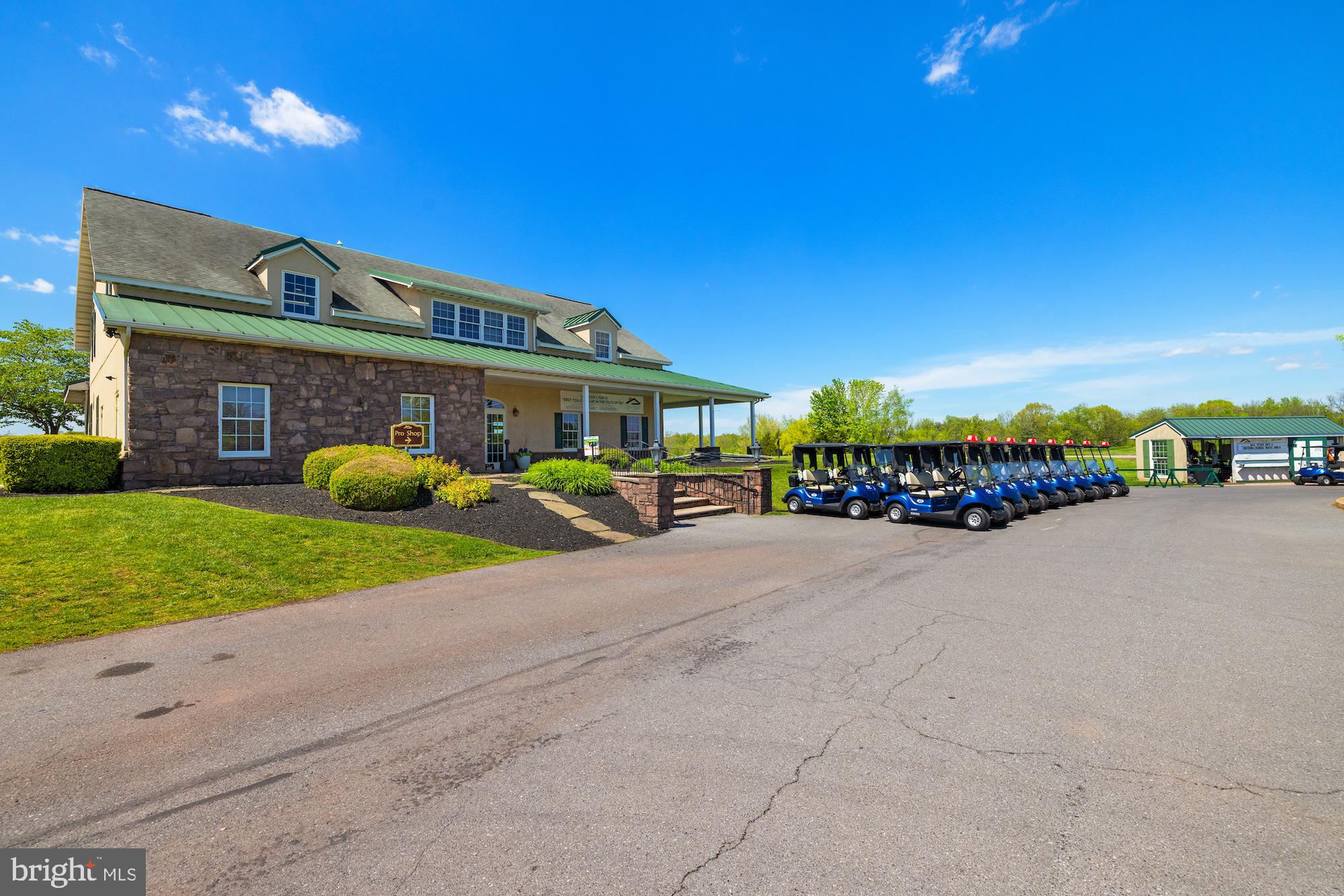THE COURTYARDS AT THE LINKS OF GETTYSBURG - Residential