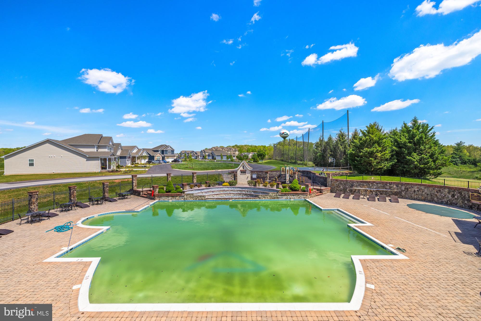 THE COURTYARDS AT THE LINKS OF GETTYSBURG - Residential