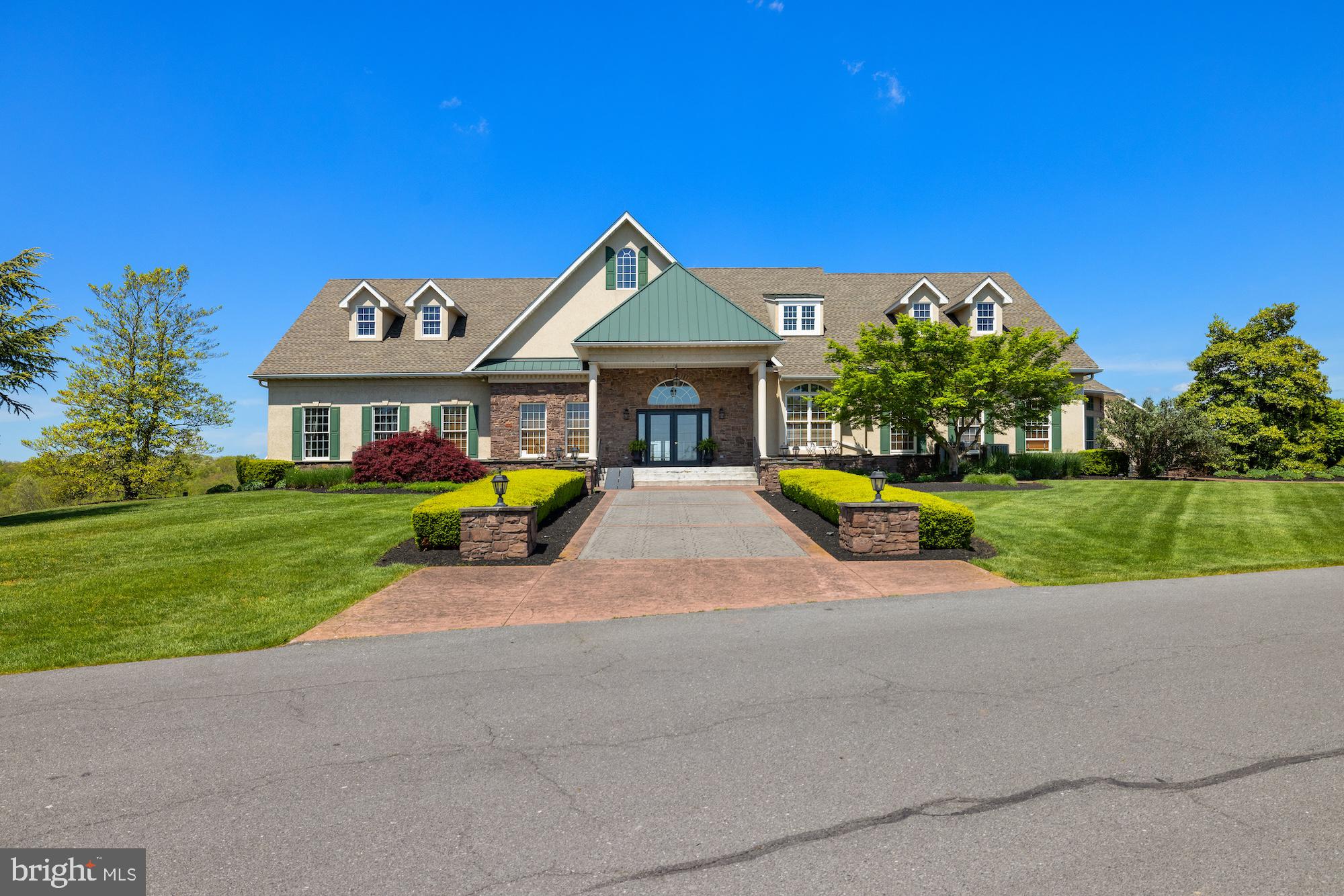 THE COURTYARDS AT THE LINKS OF GETTYSBURG - Residential