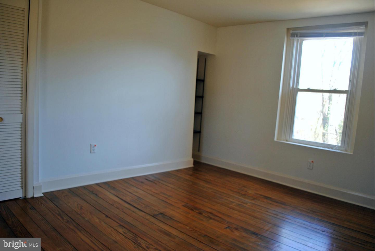 PARKVILLE - Residential Lease