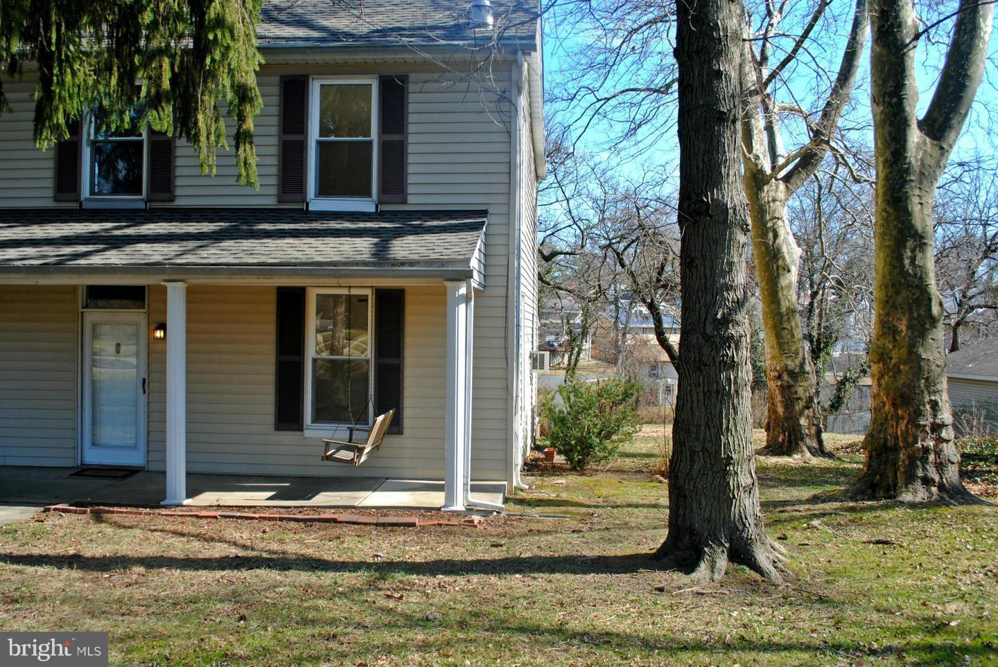 PARKVILLE - Residential Lease