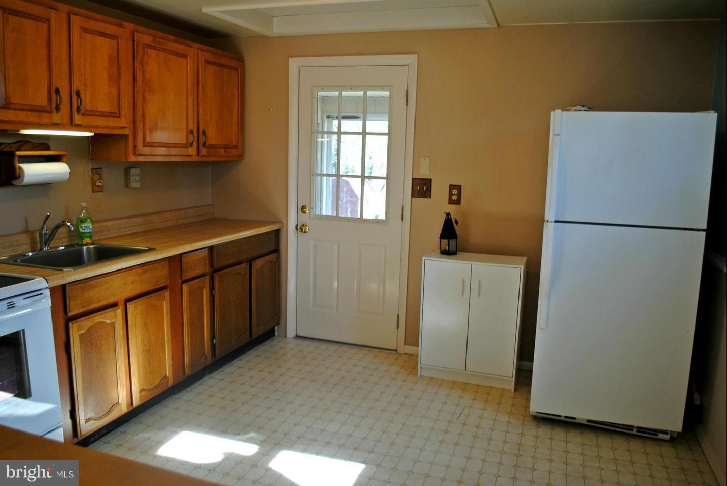 PARKVILLE - Residential Lease