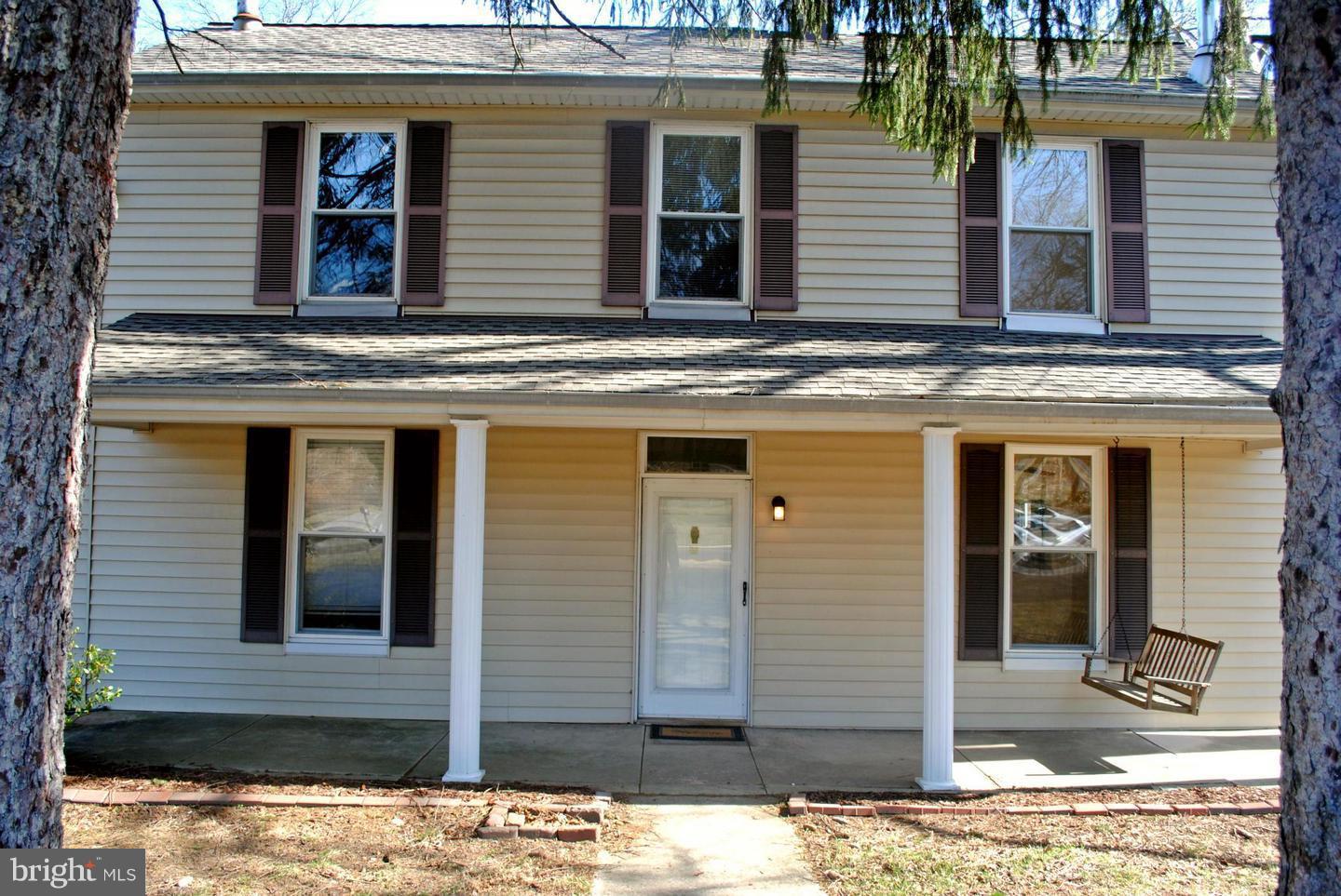 PARKVILLE - Residential Lease