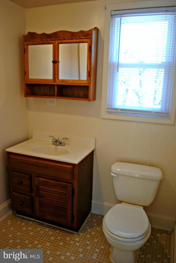 PARKVILLE - Residential Lease