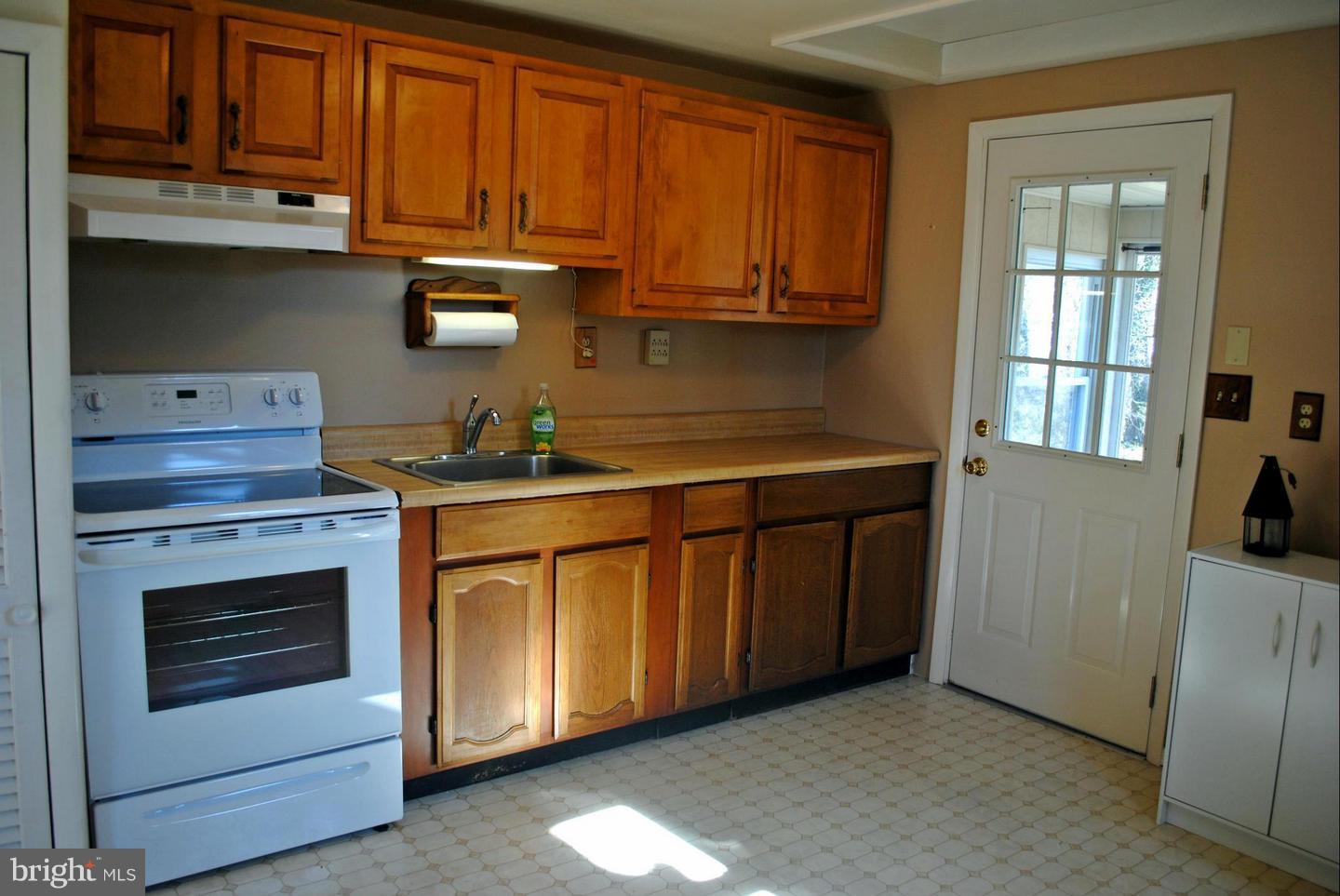 PARKVILLE - Residential Lease