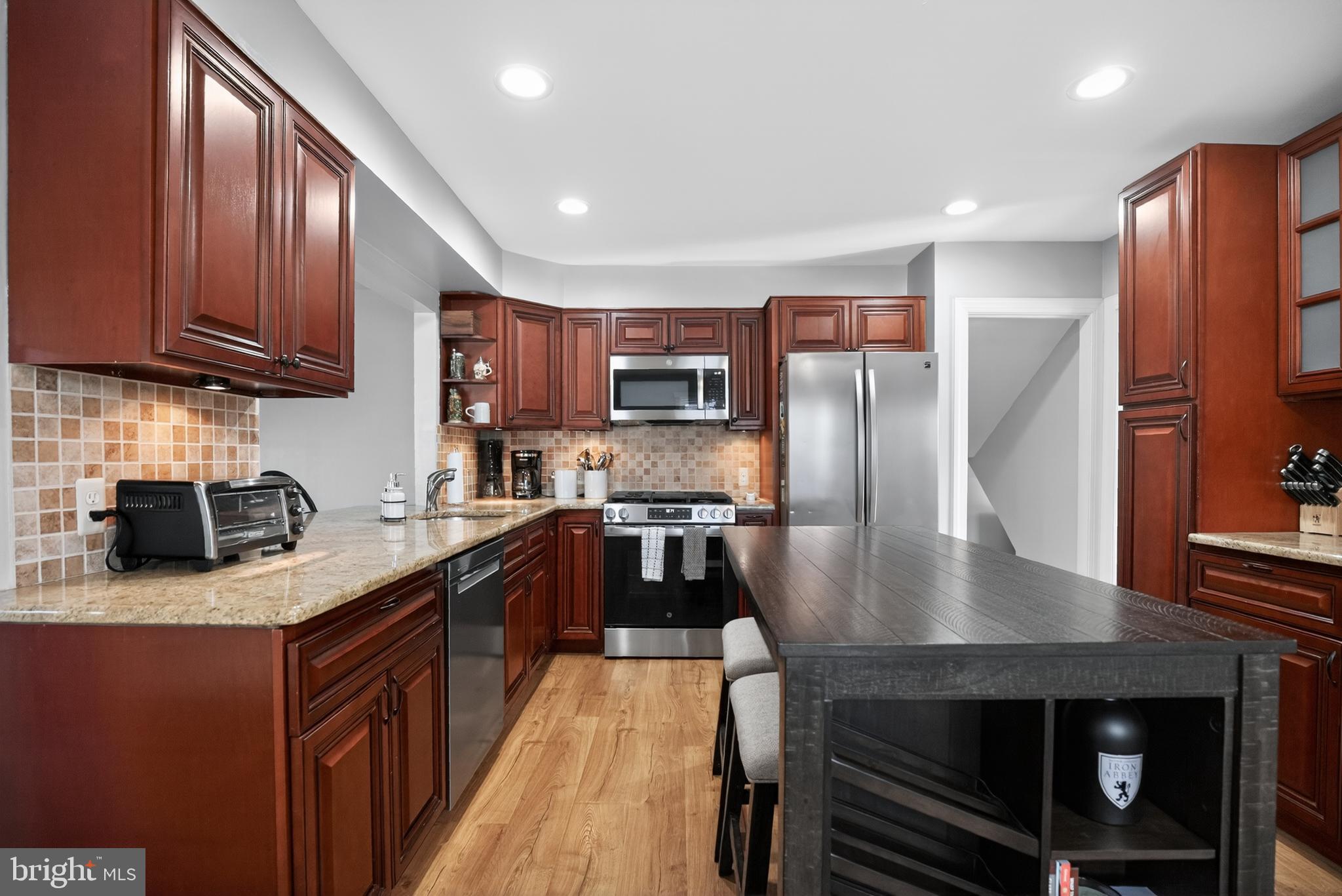 ROSEWOOD PARK - Residential