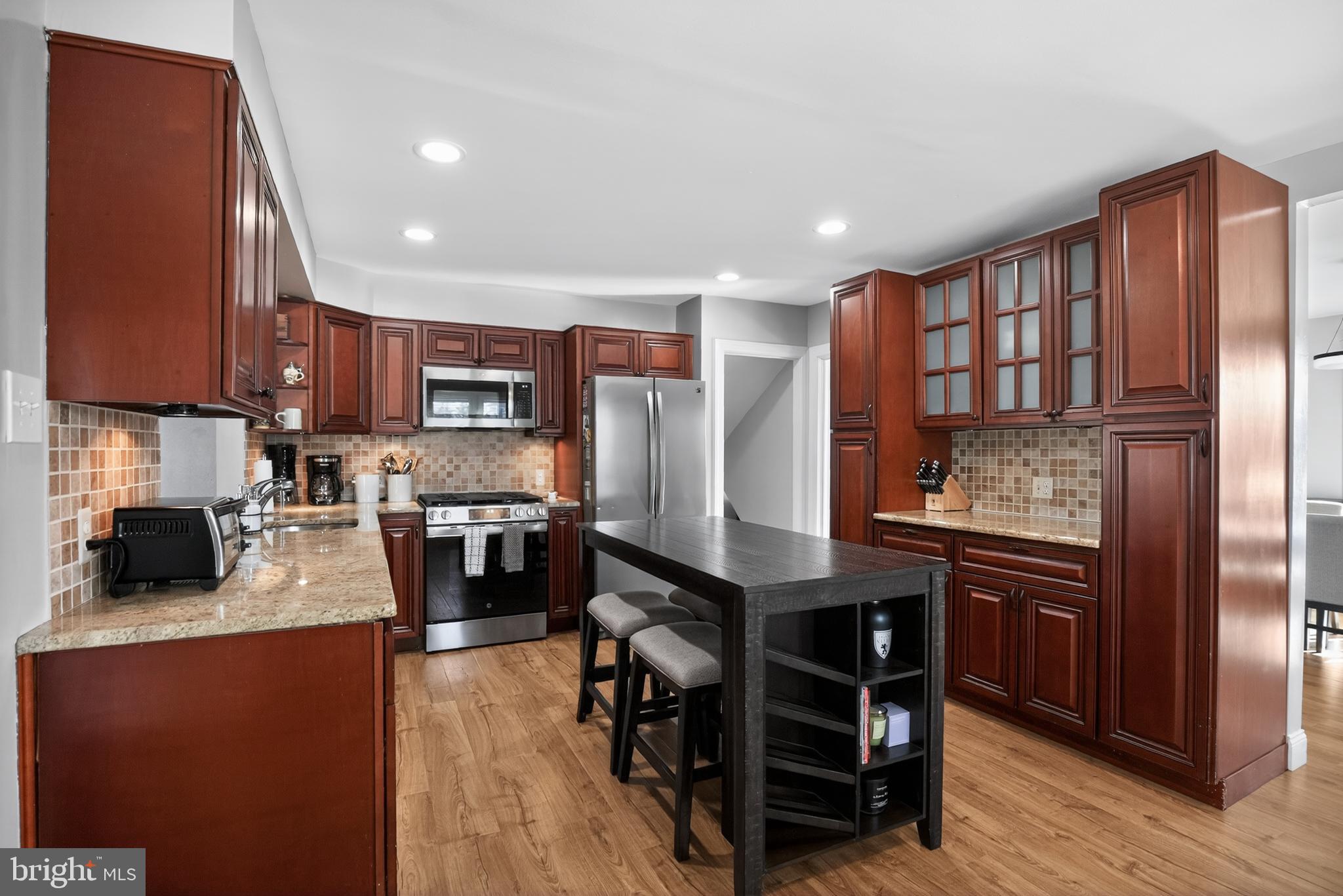 ROSEWOOD PARK - Residential