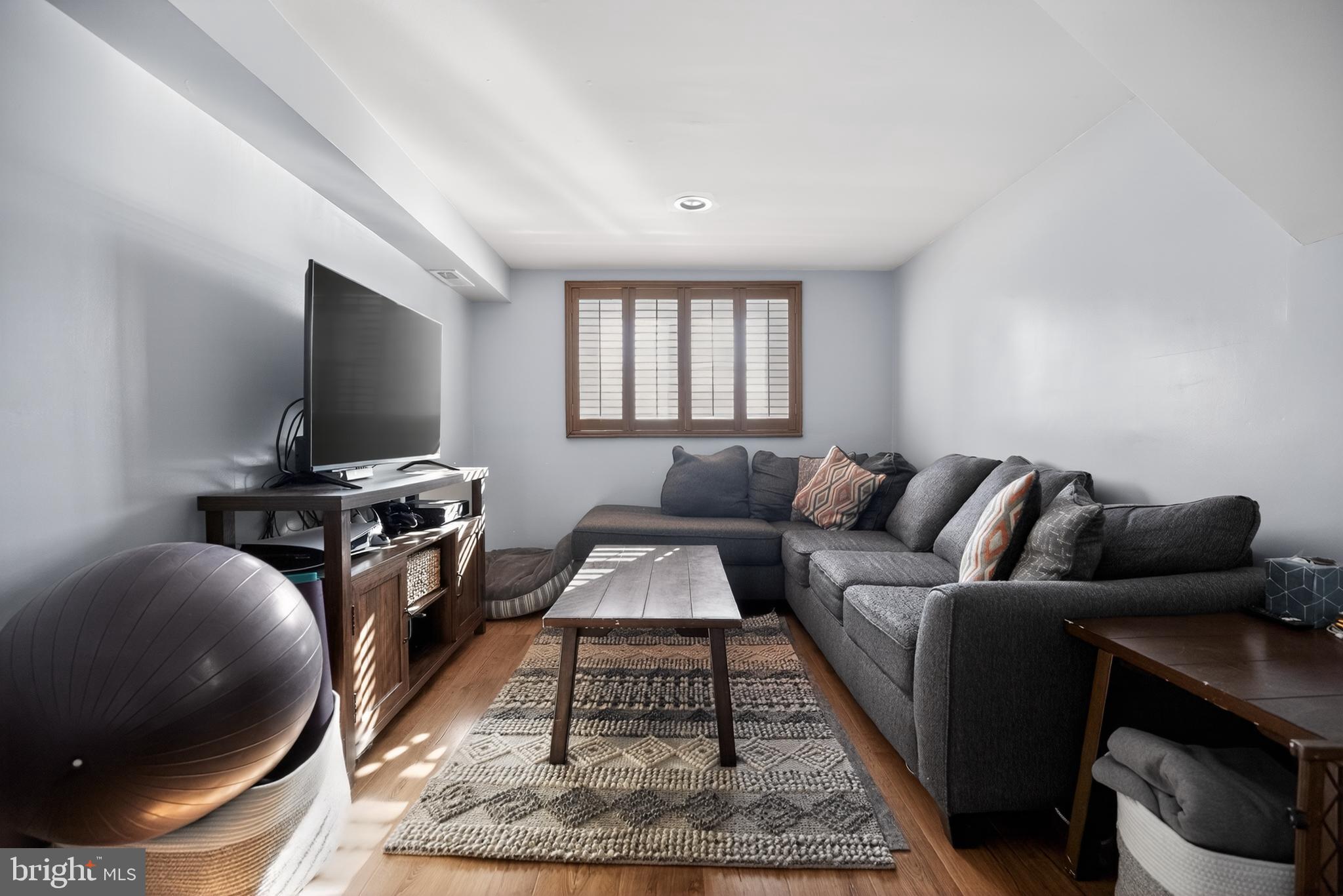 ROSEWOOD PARK - Residential