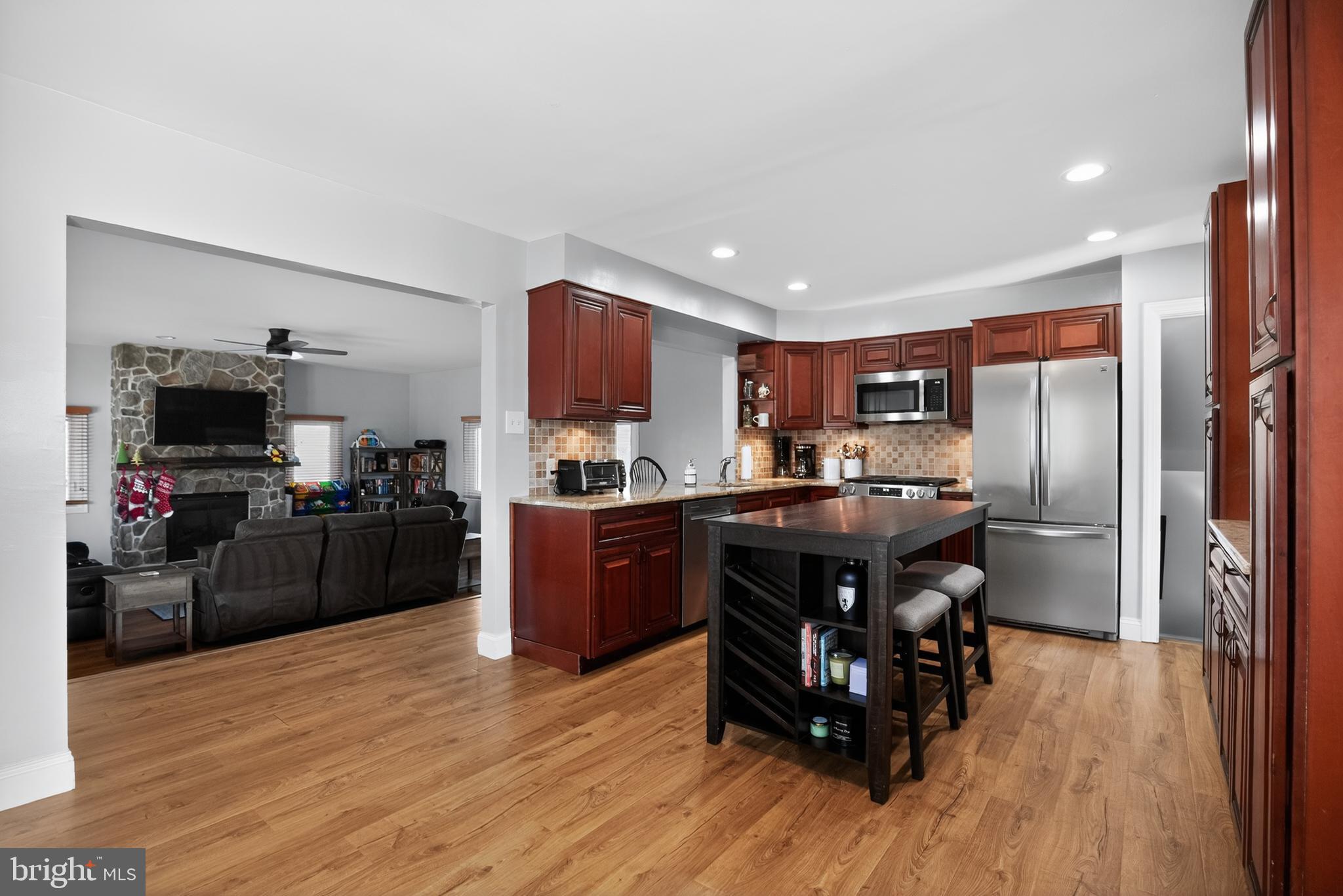 ROSEWOOD PARK - Residential