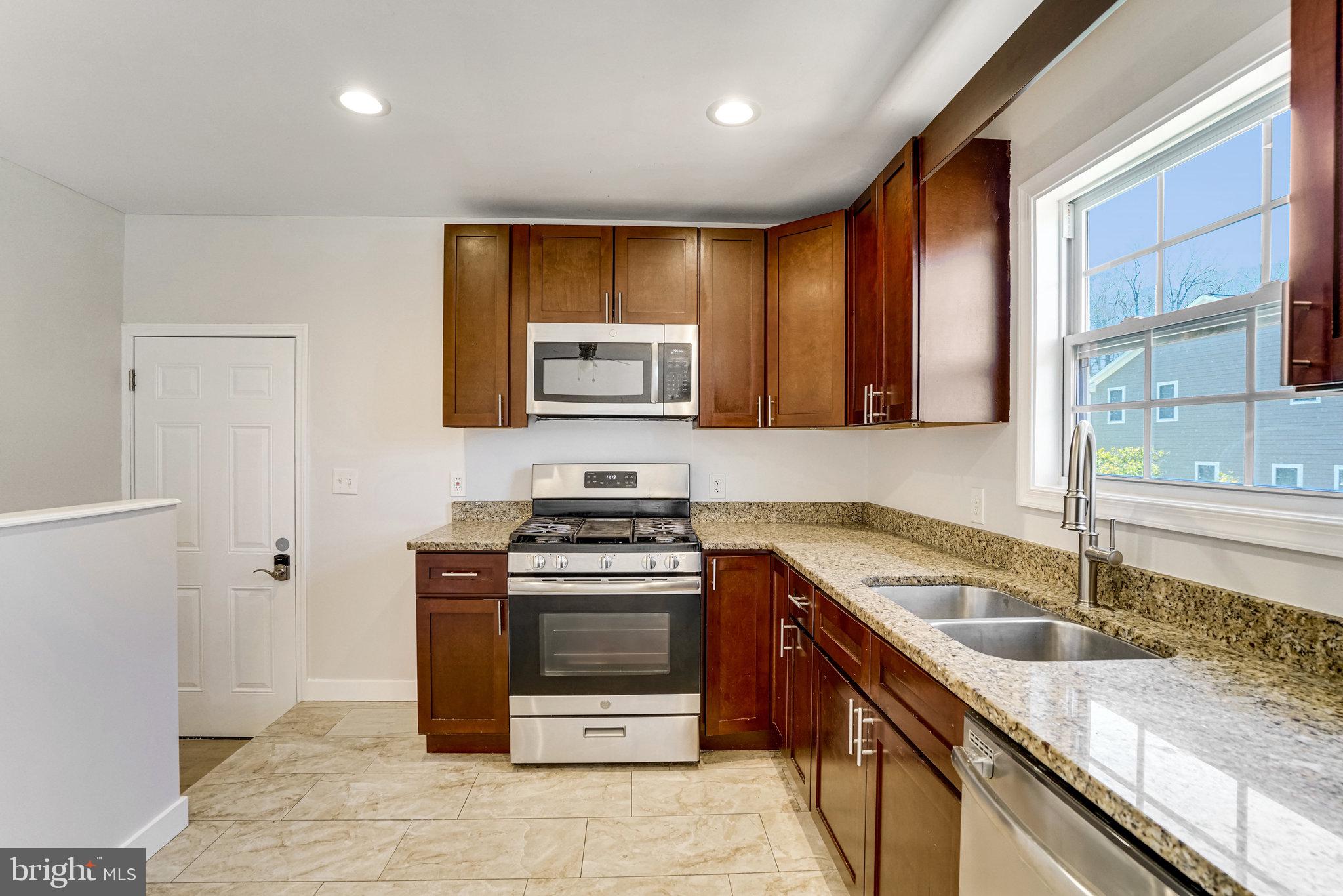 ANNANDALE TERRACE - Residential Lease