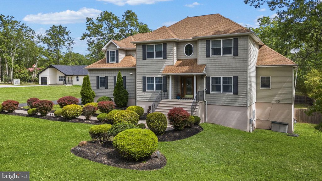 Photo of 1414 Transit Avenue, JACKSON, NJ 08527 (MLS # NJOC2037528)
