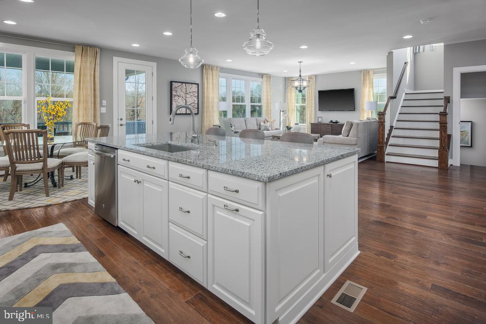 GREYSTONE - Residential