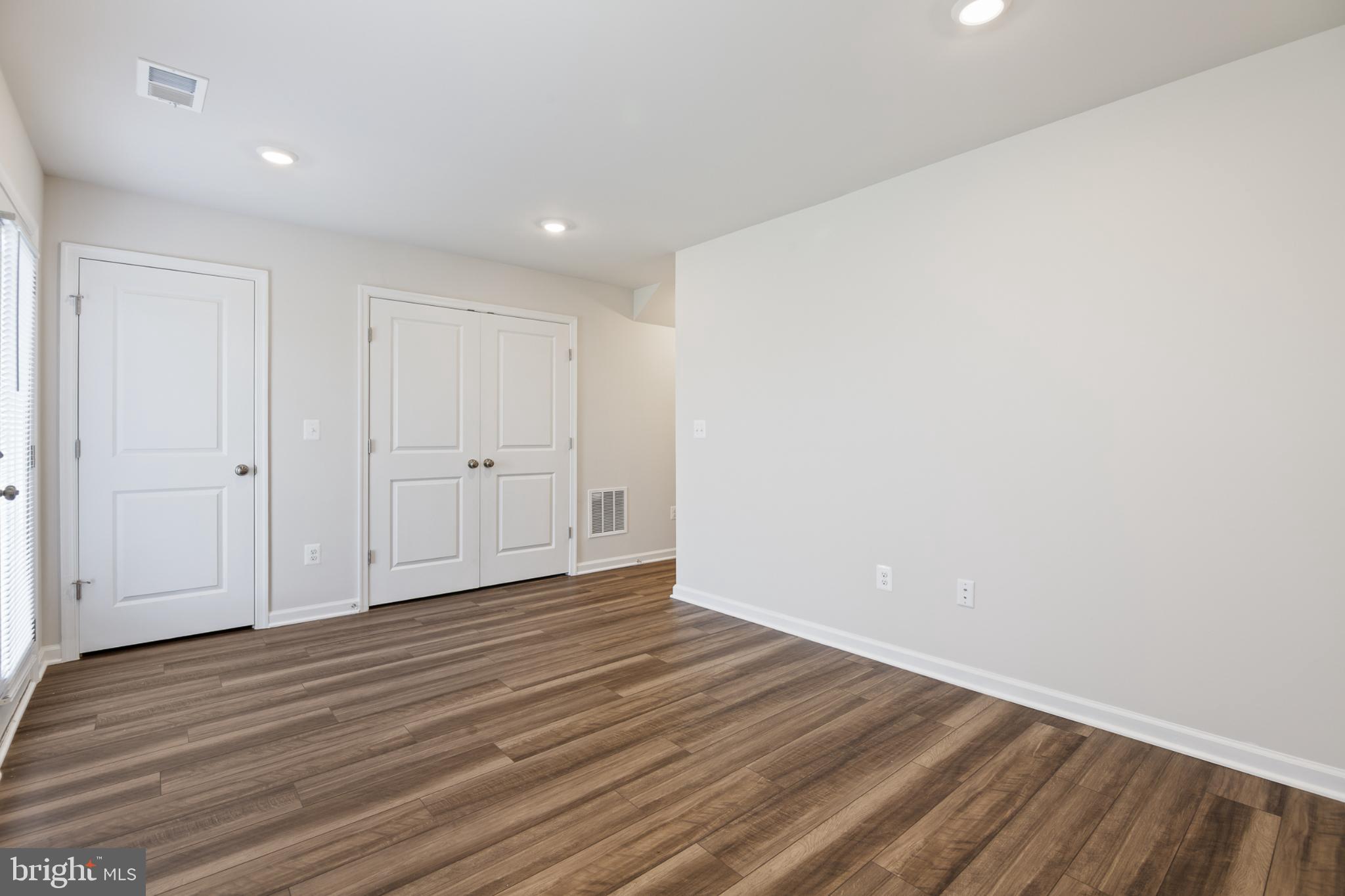 THE GALLERY - Residential Lease