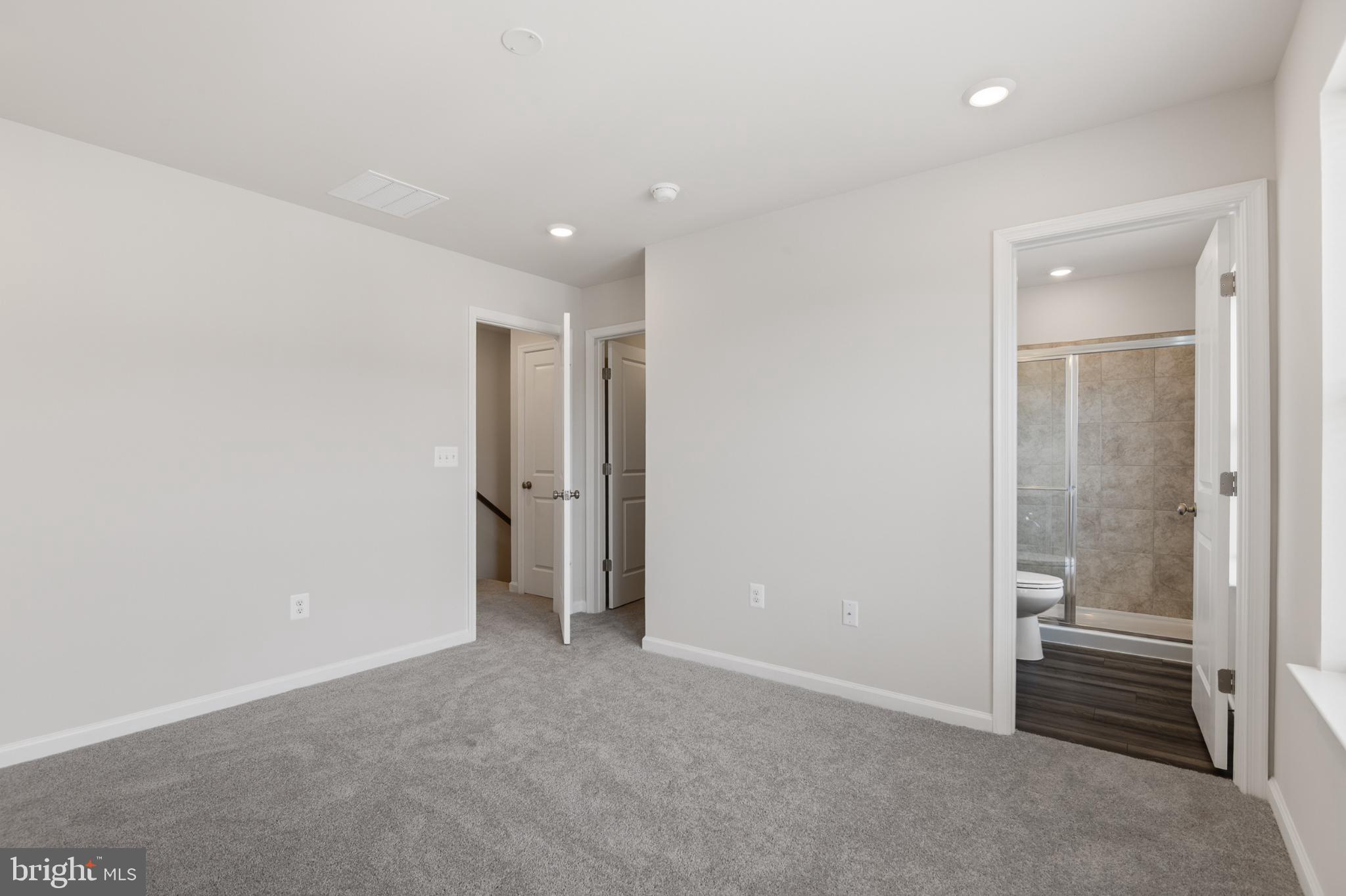 THE GALLERY - Residential Lease