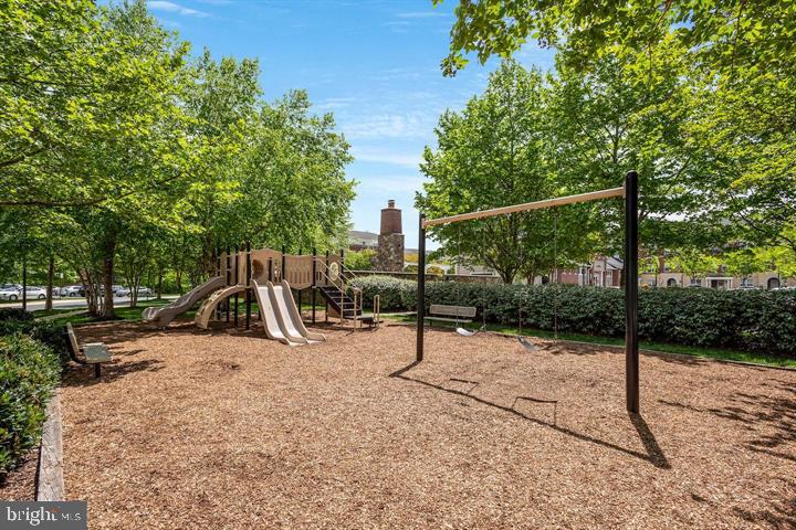 42774 Glenside Dr, Brambleton, VA, 20148, USA, 4 Bedrooms Bedrooms, ,5 BathroomsBathrooms,Residential,Pending,42774 Glenside Dr,VALO2131288