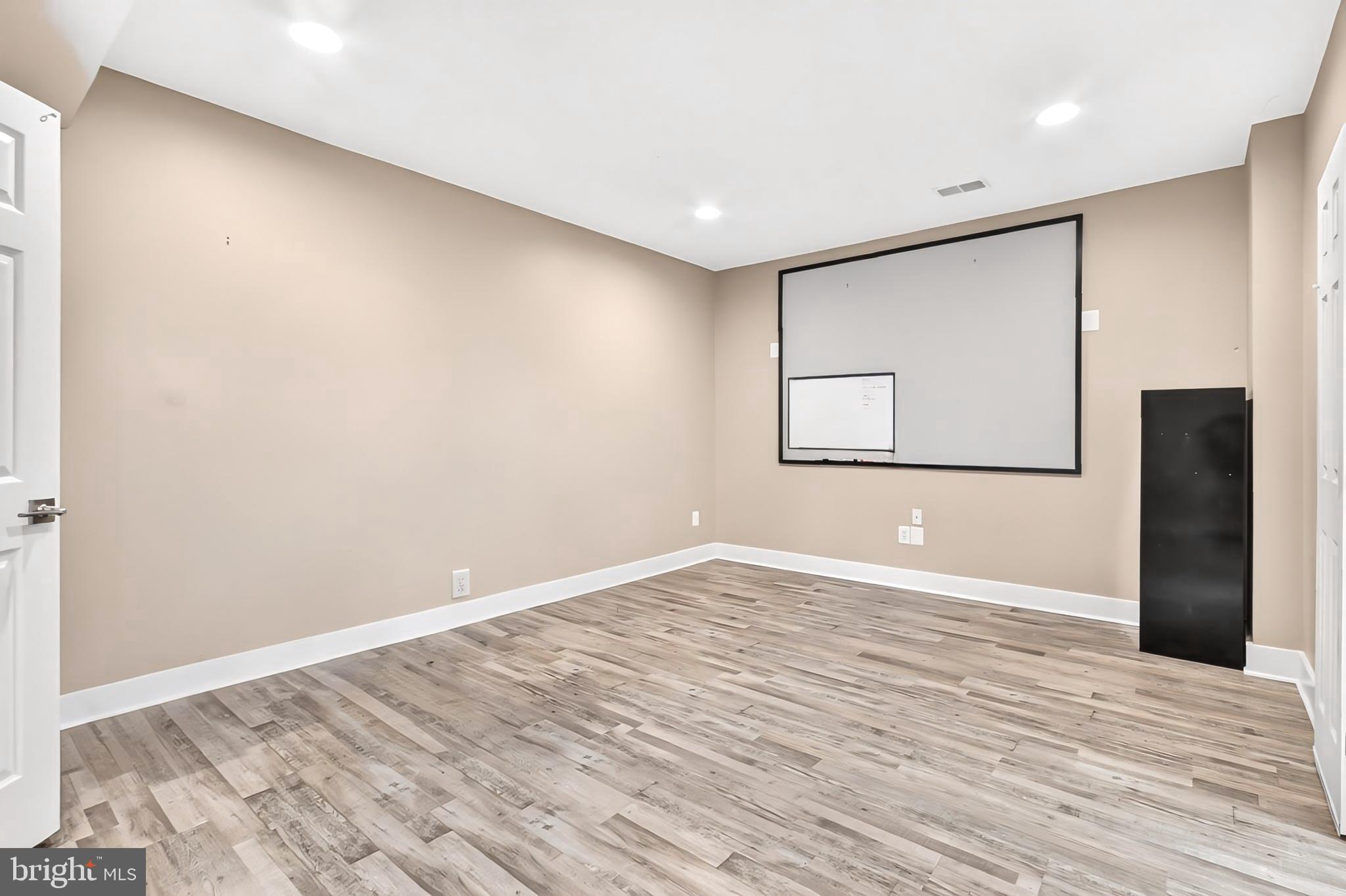 42774 Glenside Dr, Brambleton, VA, 20148, USA, 4 Bedrooms Bedrooms, ,5 BathroomsBathrooms,Residential,Pending,42774 Glenside Dr,VALO2131288