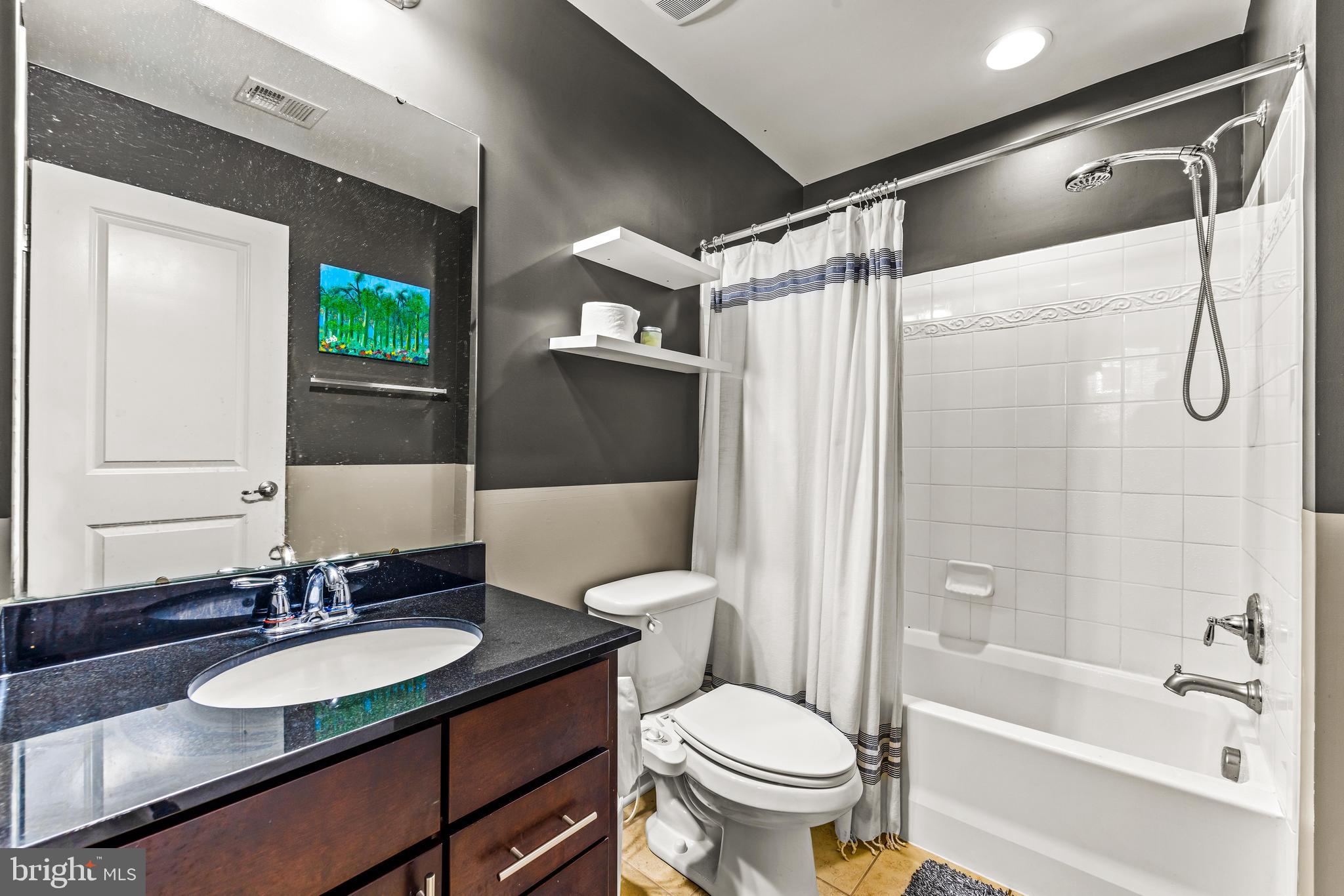 O'DONNELL SQUARE - Residential