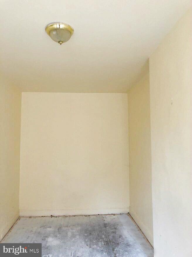 SANDTOWN-WINCHESTER - Residential