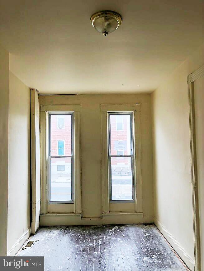 SANDTOWN-WINCHESTER - Residential