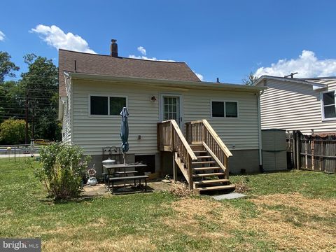 Photo of 817 Broadview Boulevard N, GLEN BURNIE, MD 21061 (MLS # MDAA2149726)