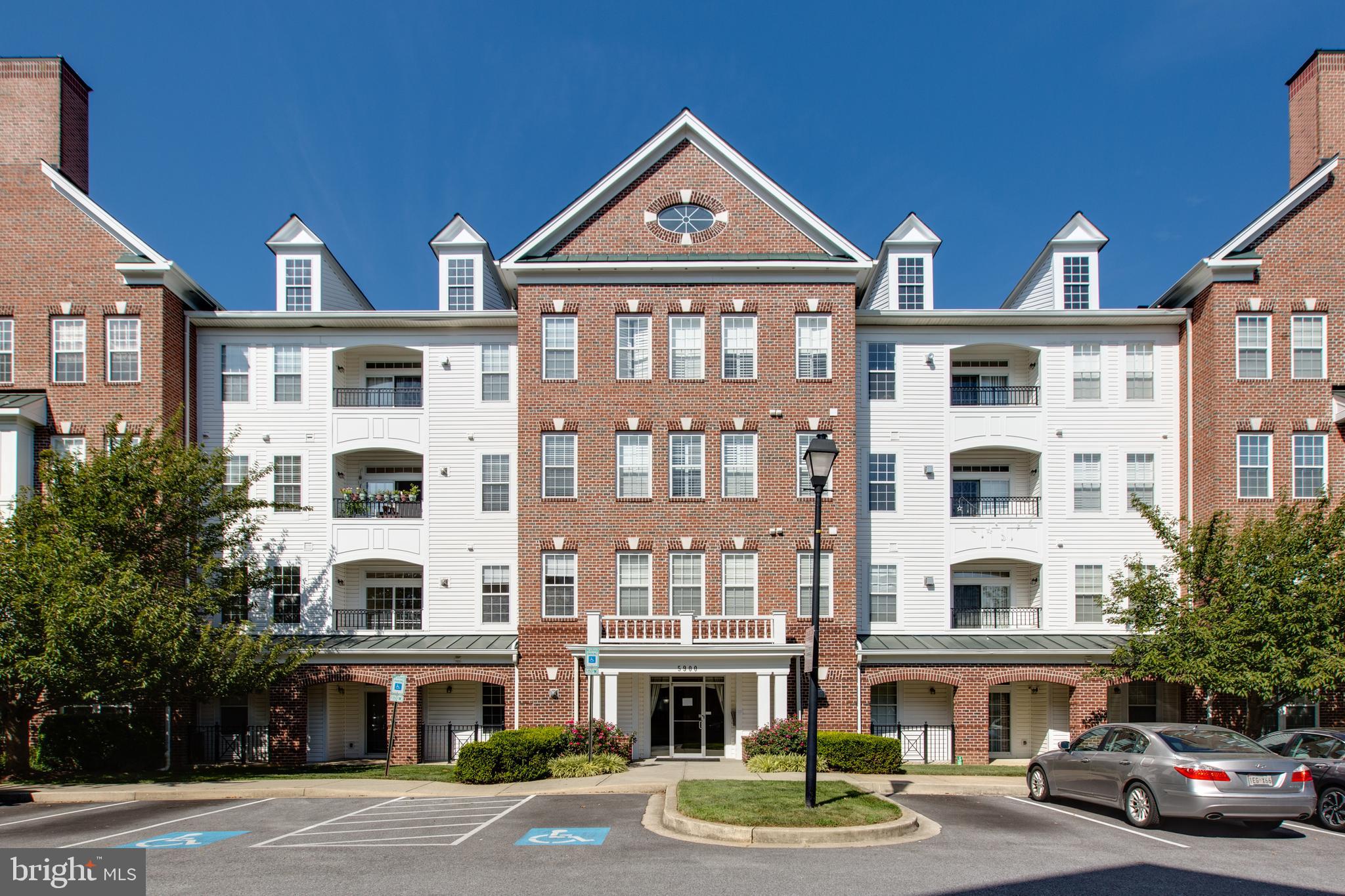 VILLAGE OF RIVER HILL - Residential