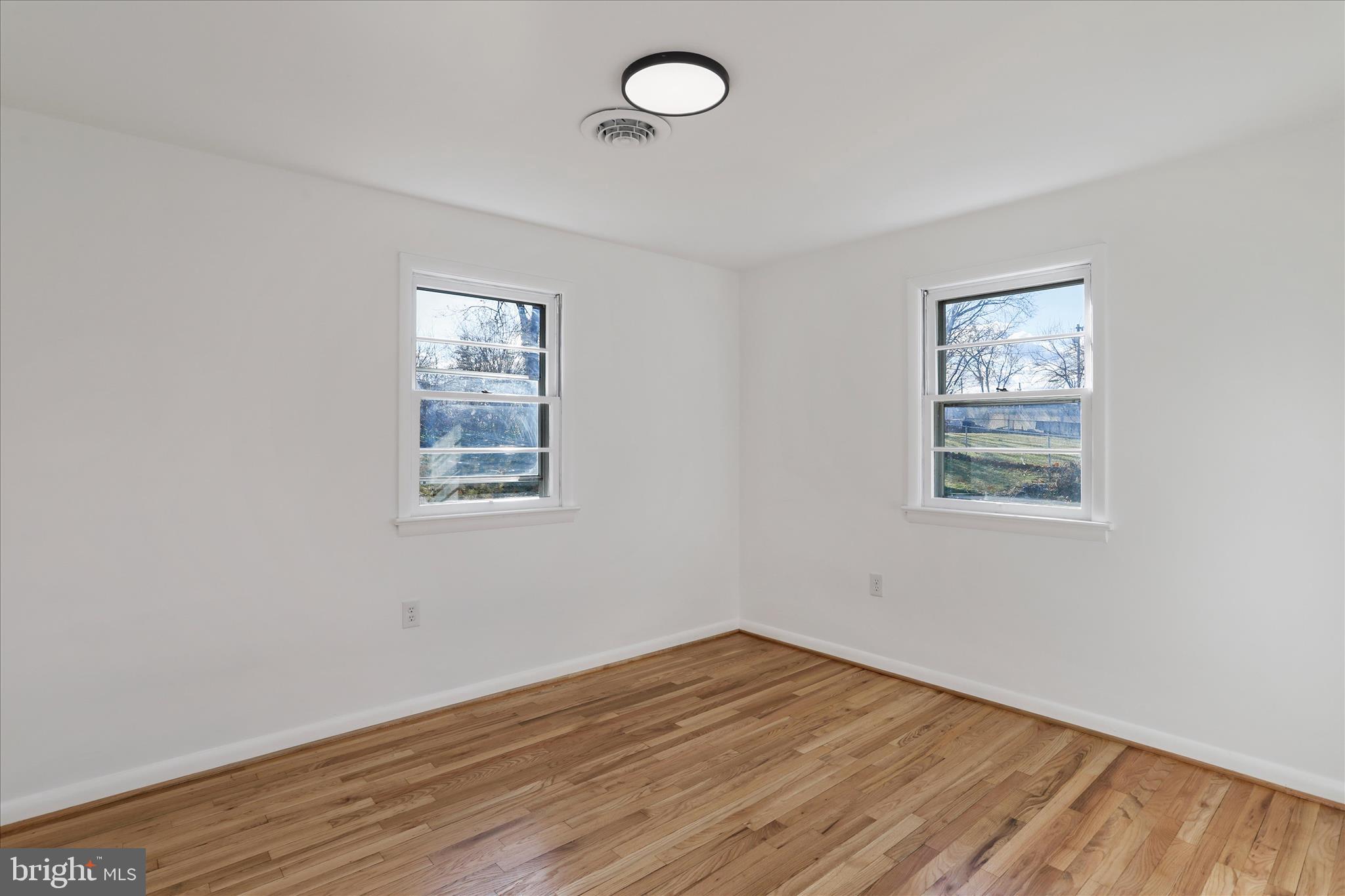 PIKEVIEW ACRES - Residential