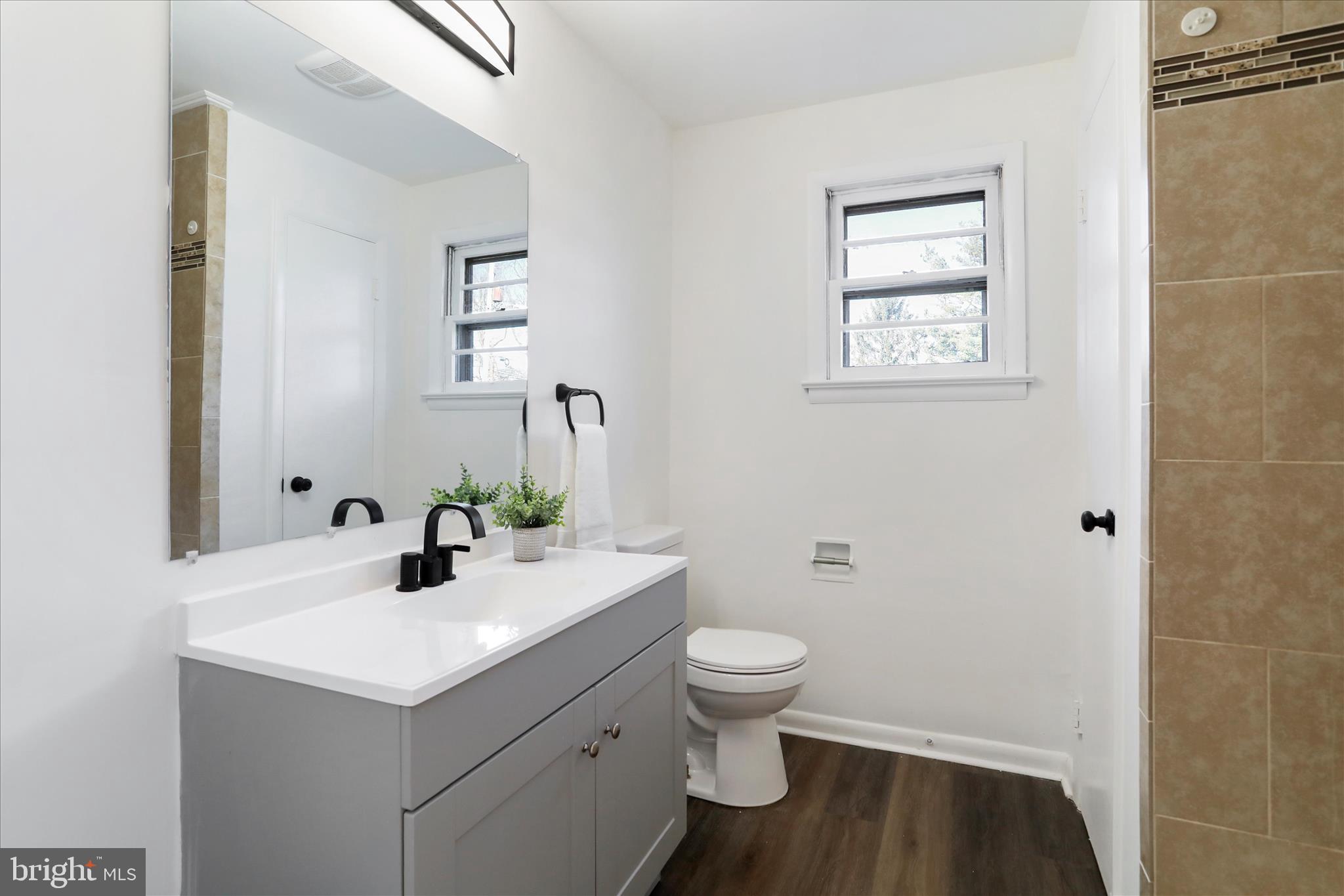 PIKEVIEW ACRES - Residential