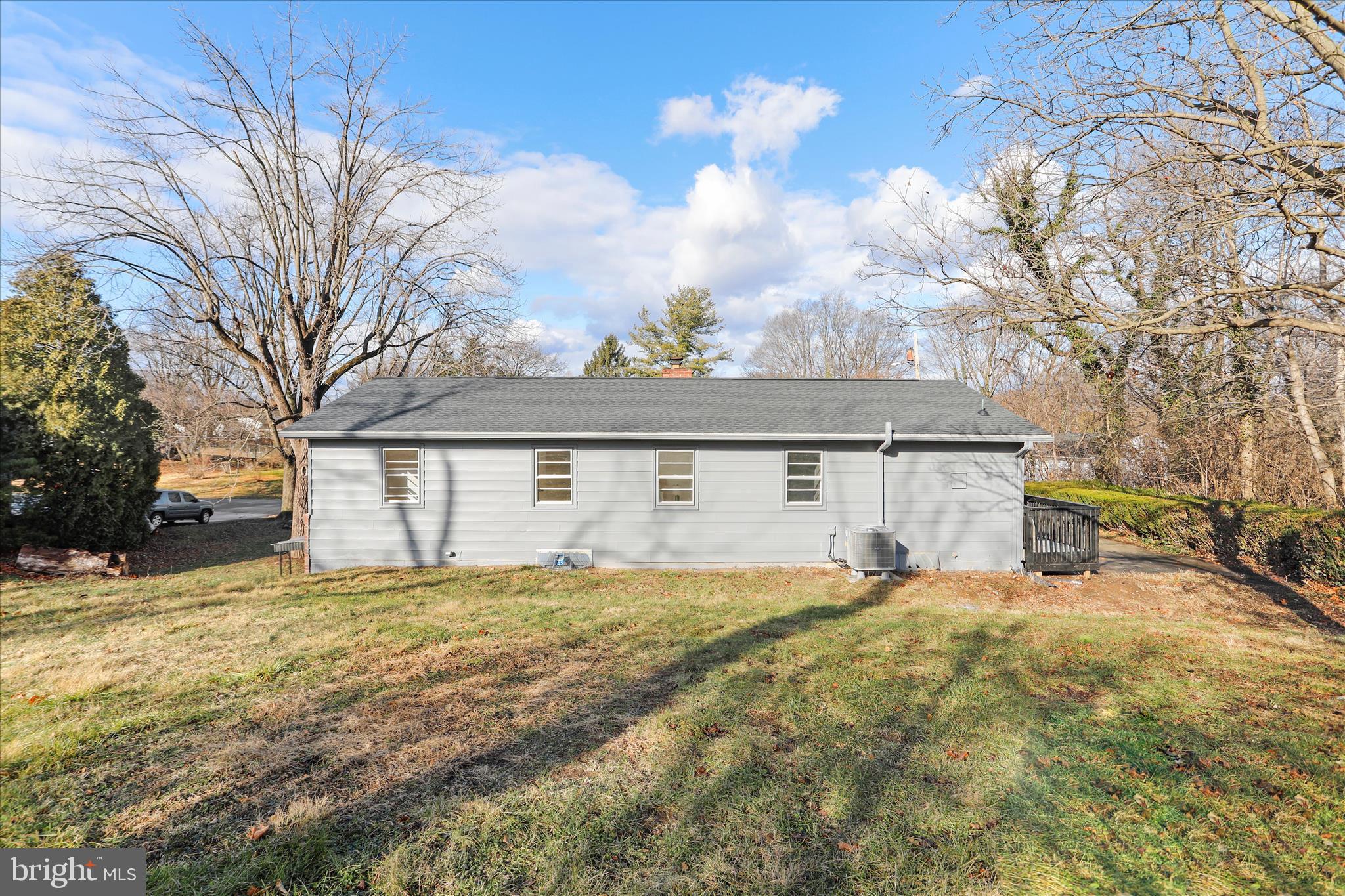 PIKEVIEW ACRES - Residential