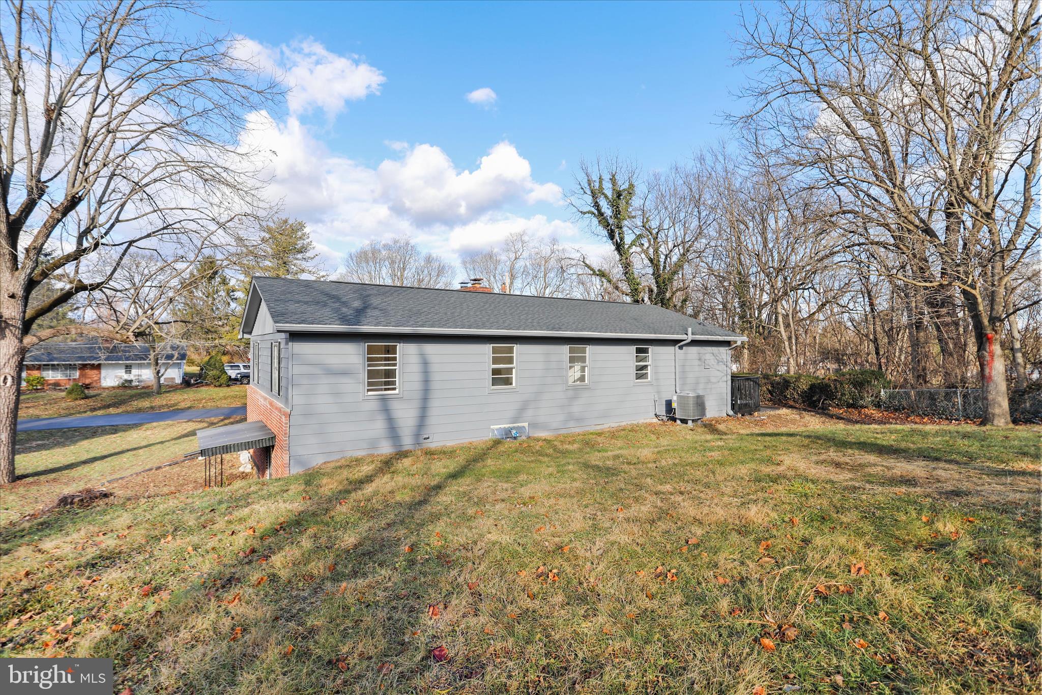 PIKEVIEW ACRES - Residential