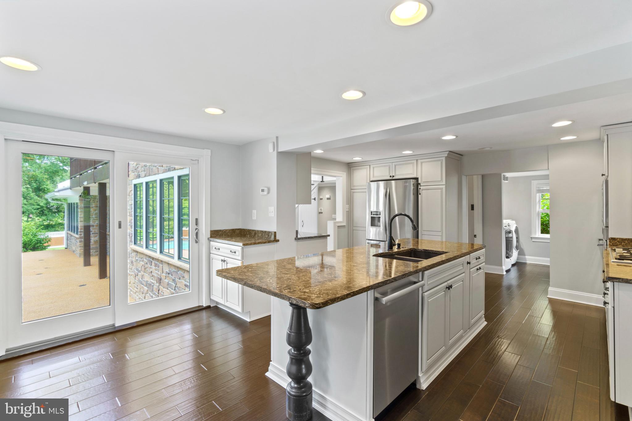 MOUNT HEBRON - Residential