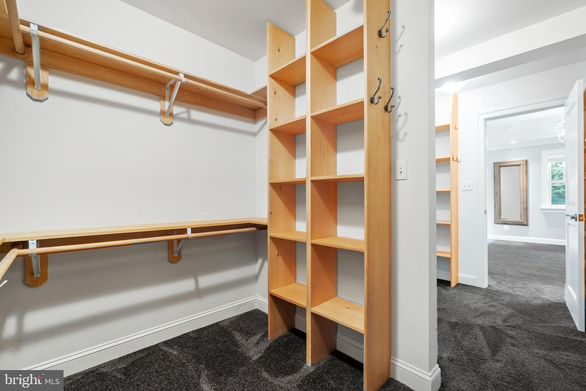 MOUNT HEBRON - Residential