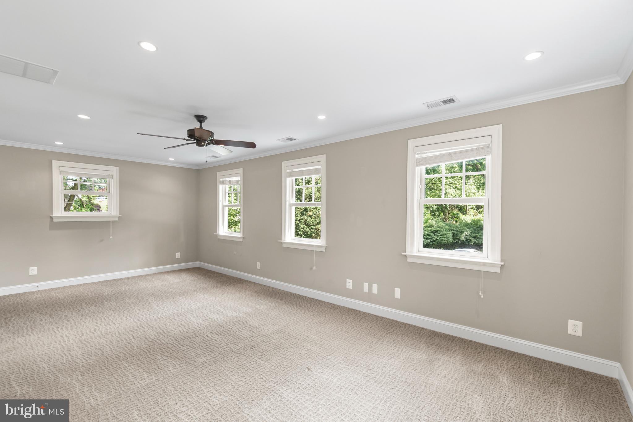 MOUNT HEBRON - Residential