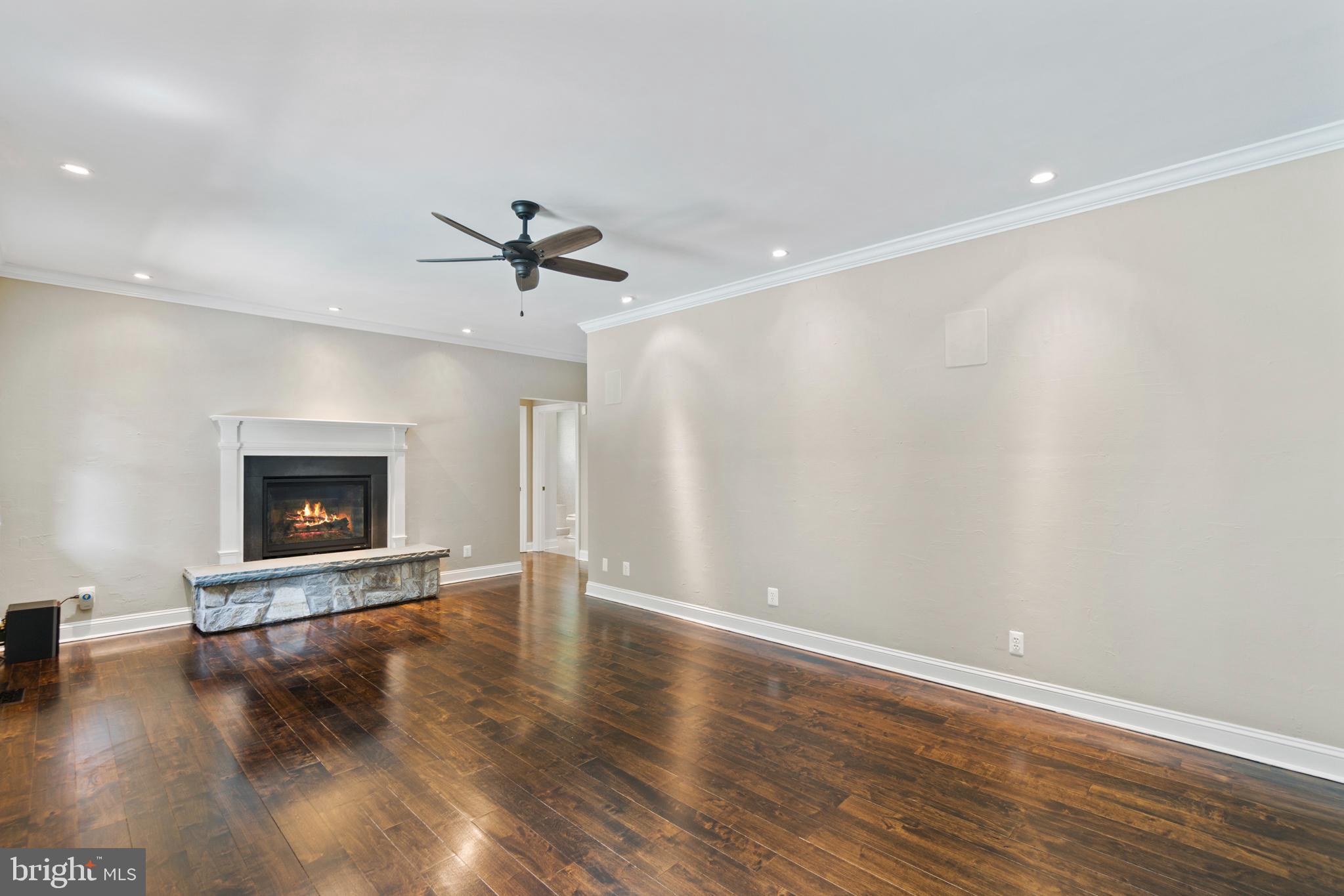 MOUNT HEBRON - Residential