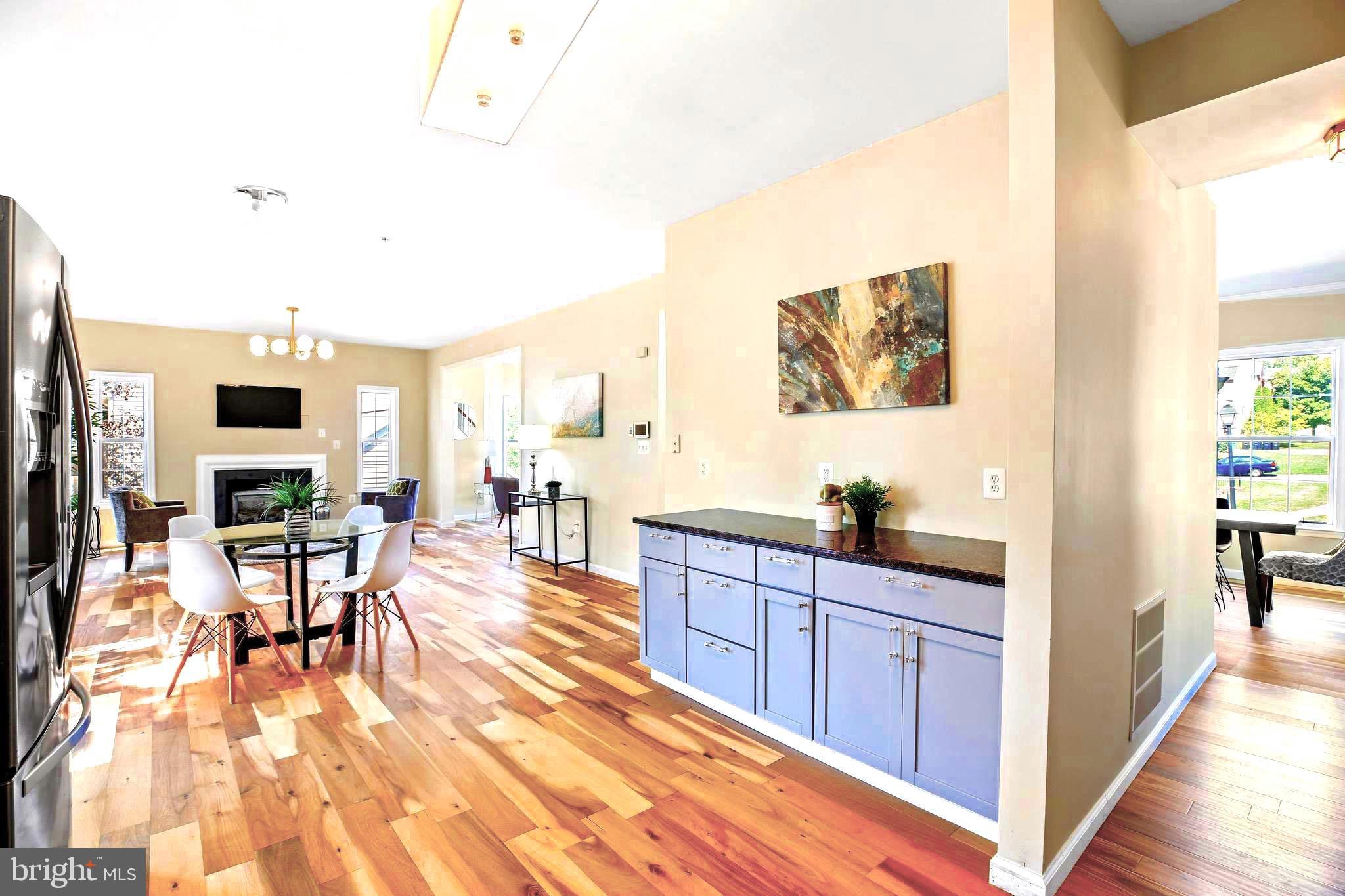 HAWTHORNE HILL - Residential