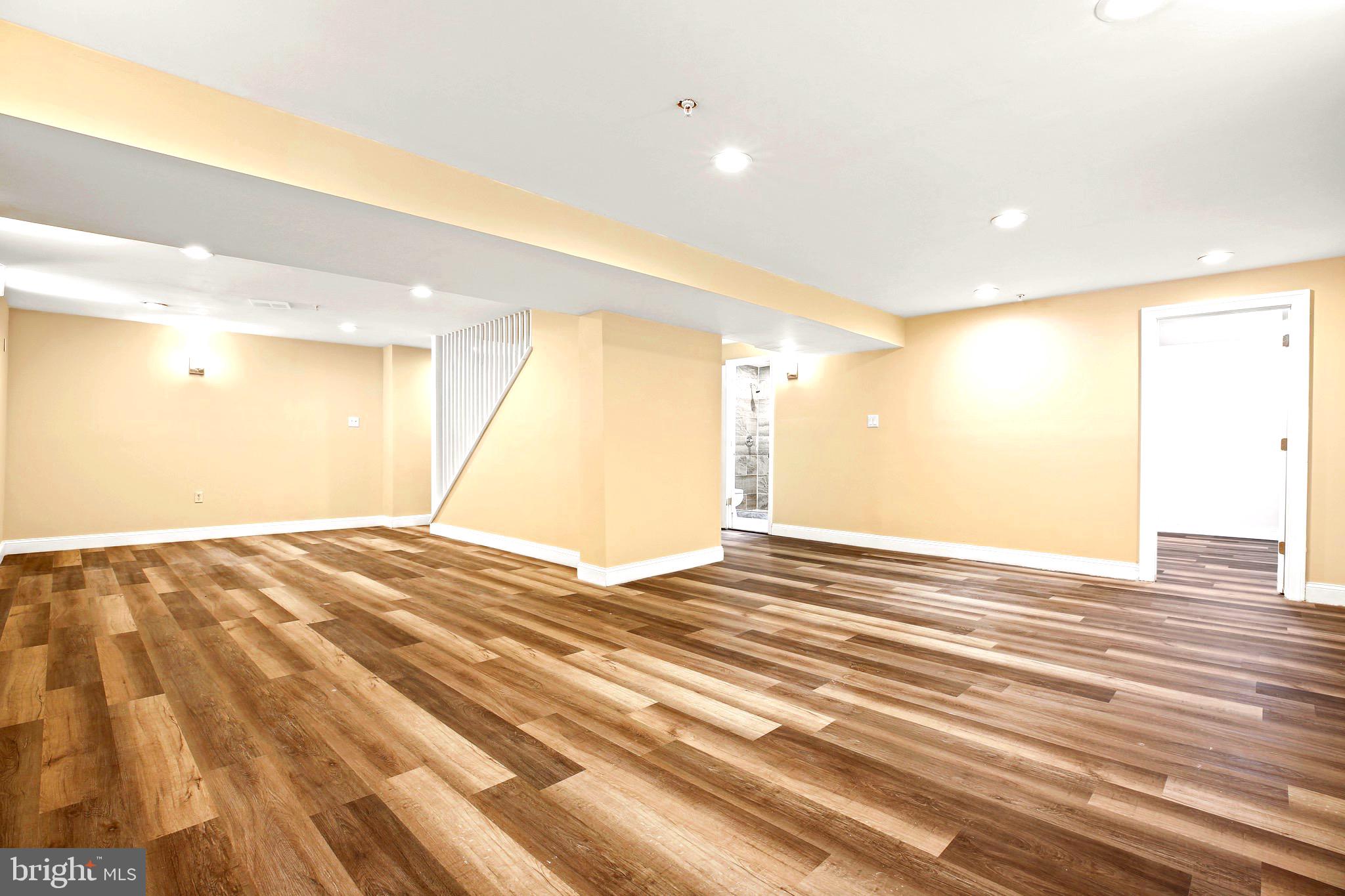 HAWTHORNE HILL - Residential