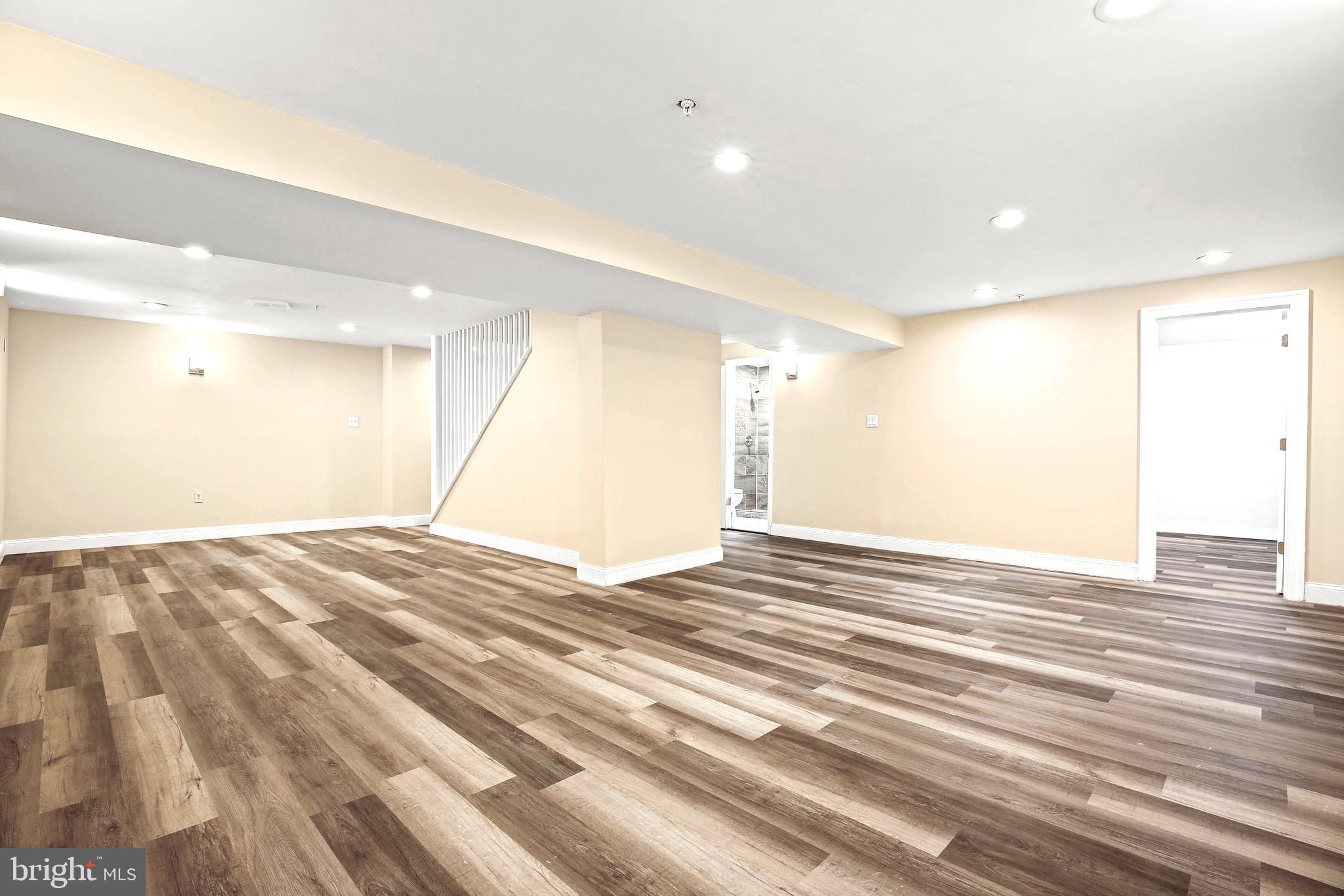 HAWTHORNE HILL - Residential