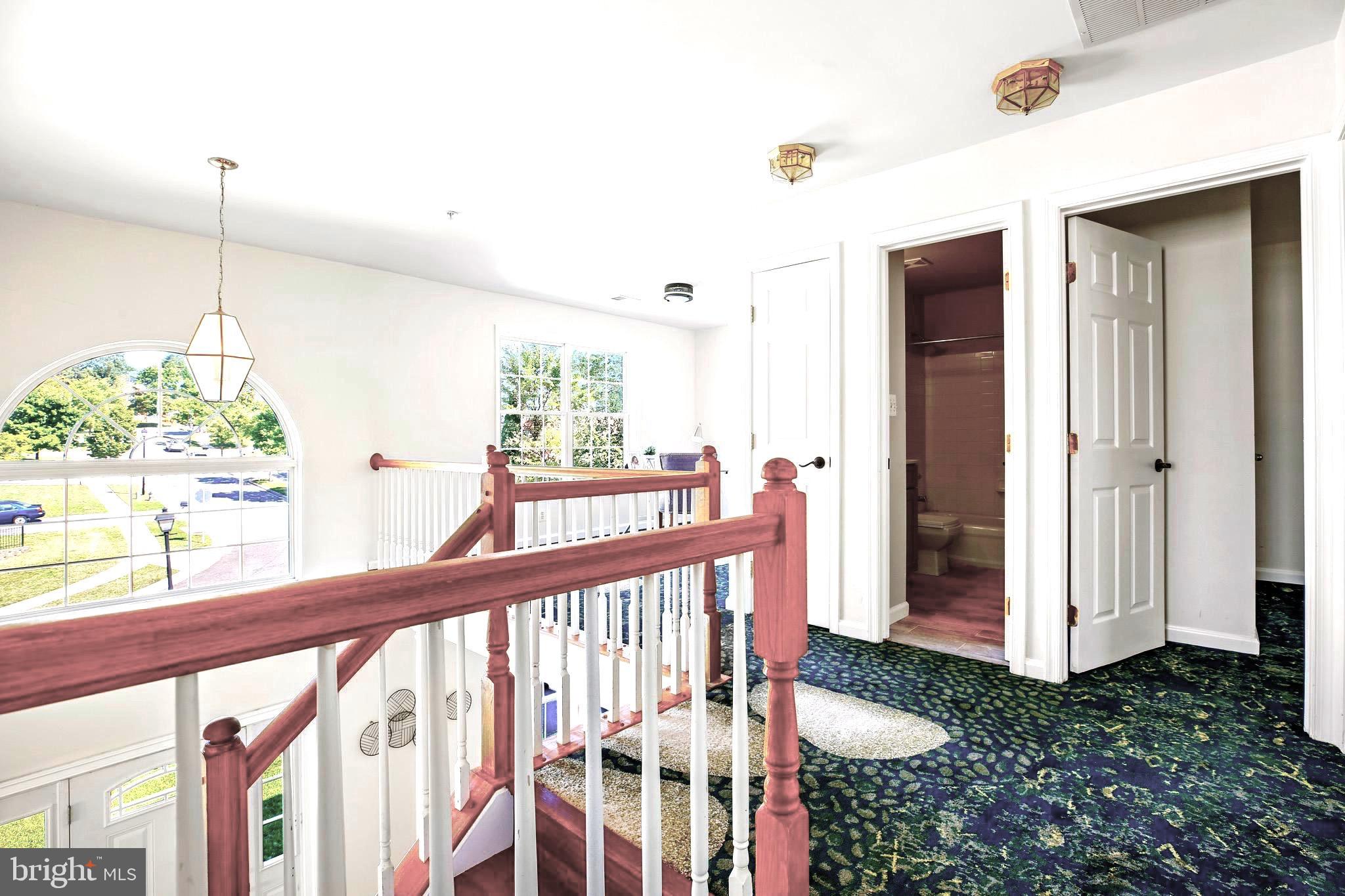 HAWTHORNE HILL - Residential