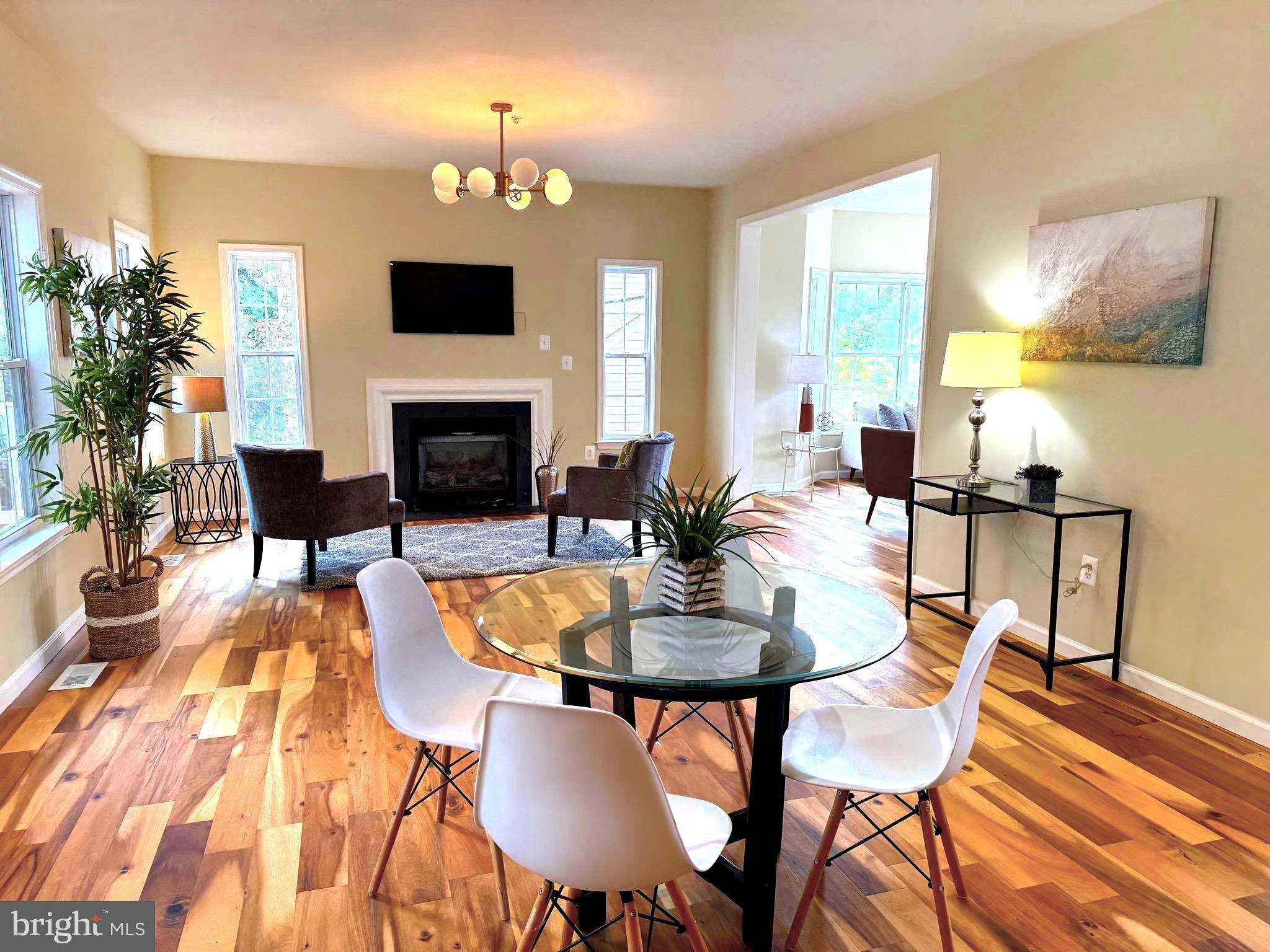 HAWTHORNE HILL - Residential