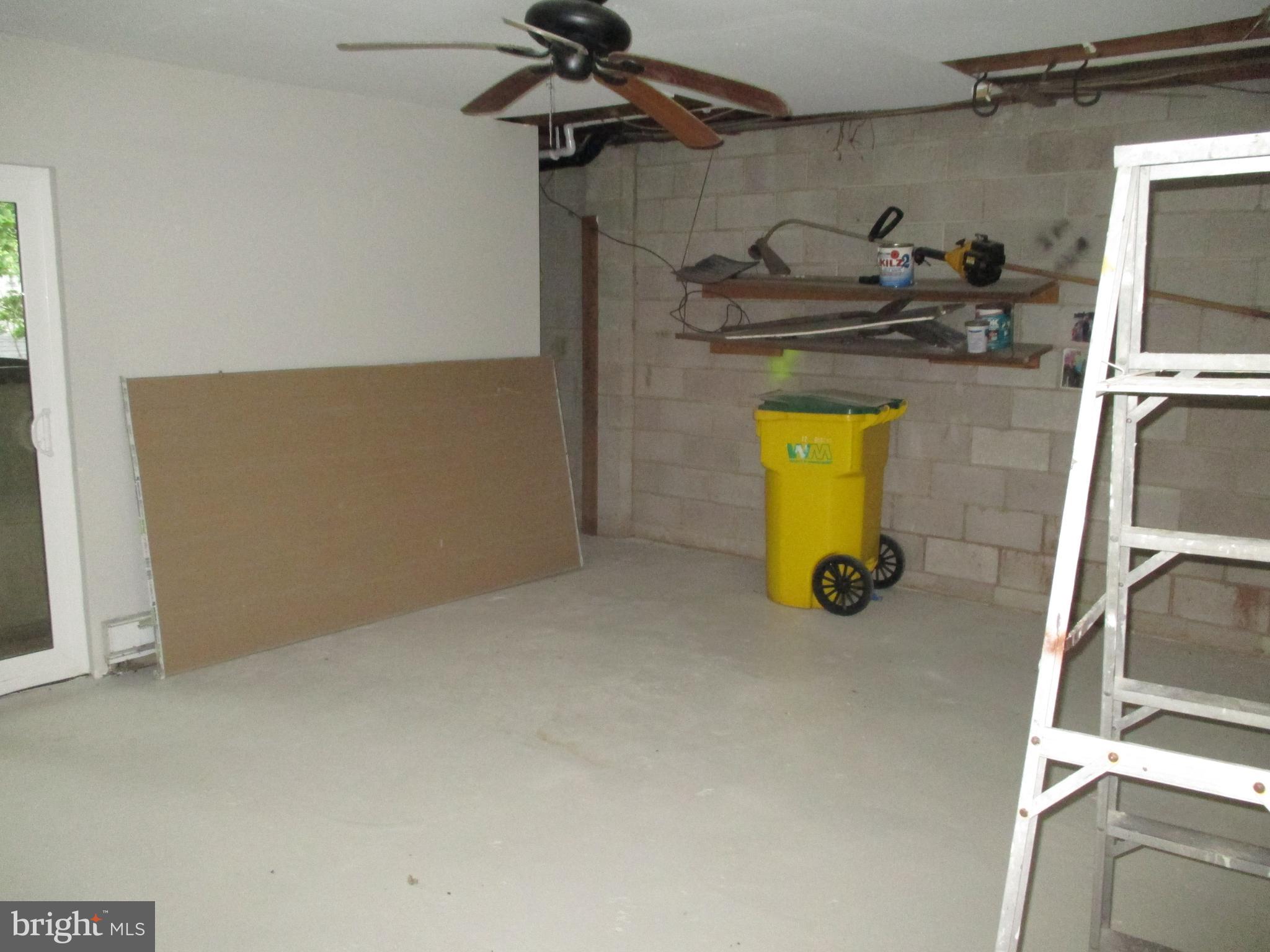 MAPLE HILL - Residential