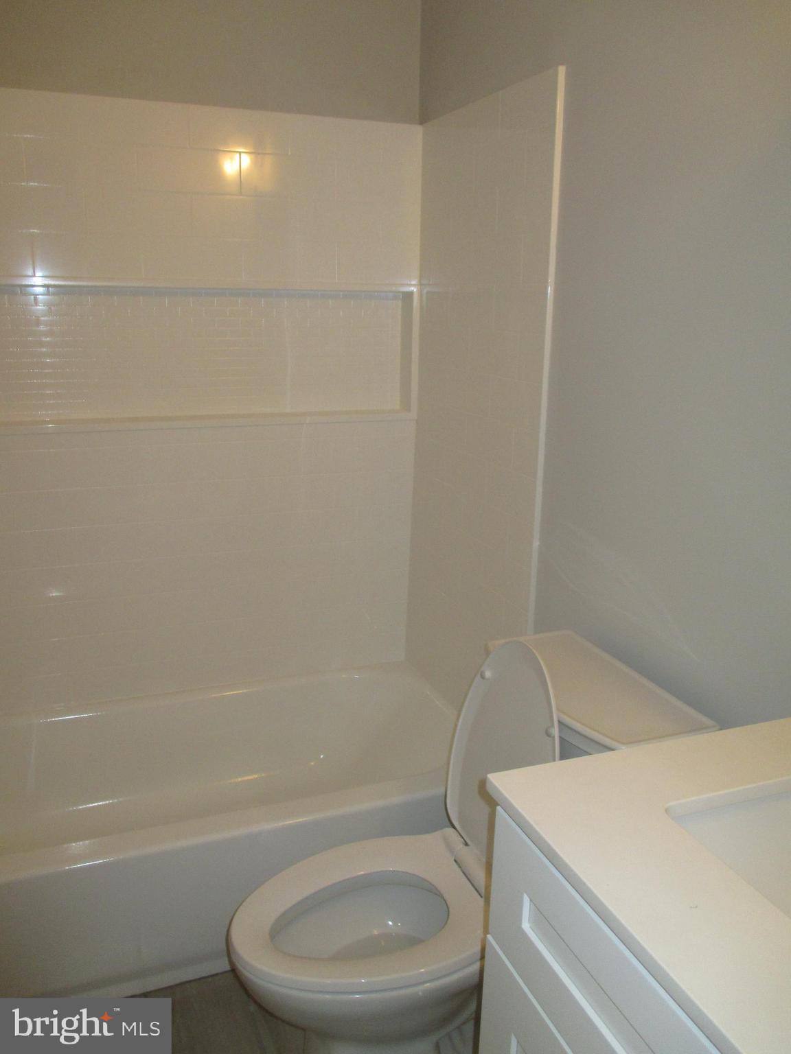 MAPLE HILL - Residential