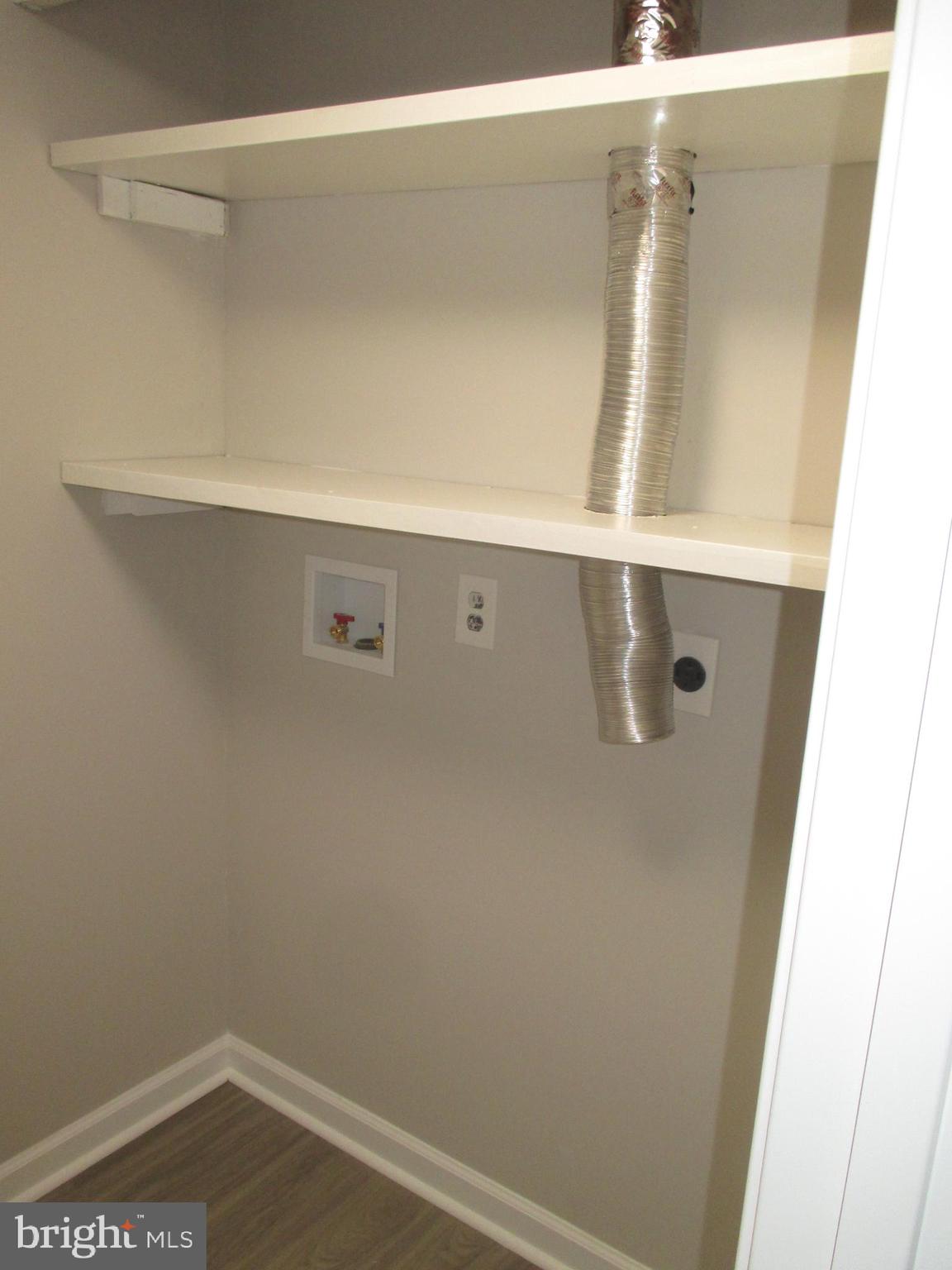 MAPLE HILL - Residential