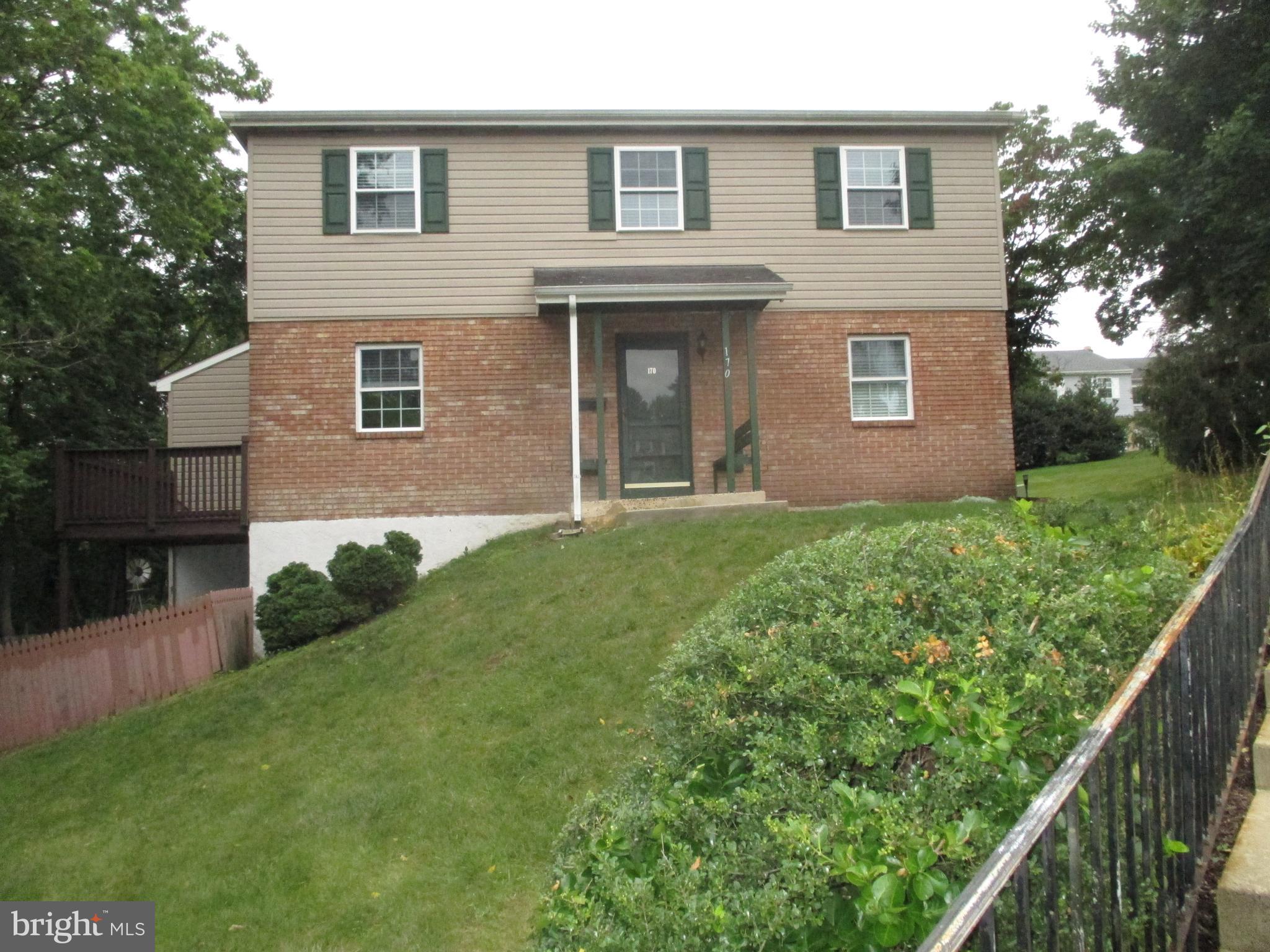 MAPLE HILL - Residential